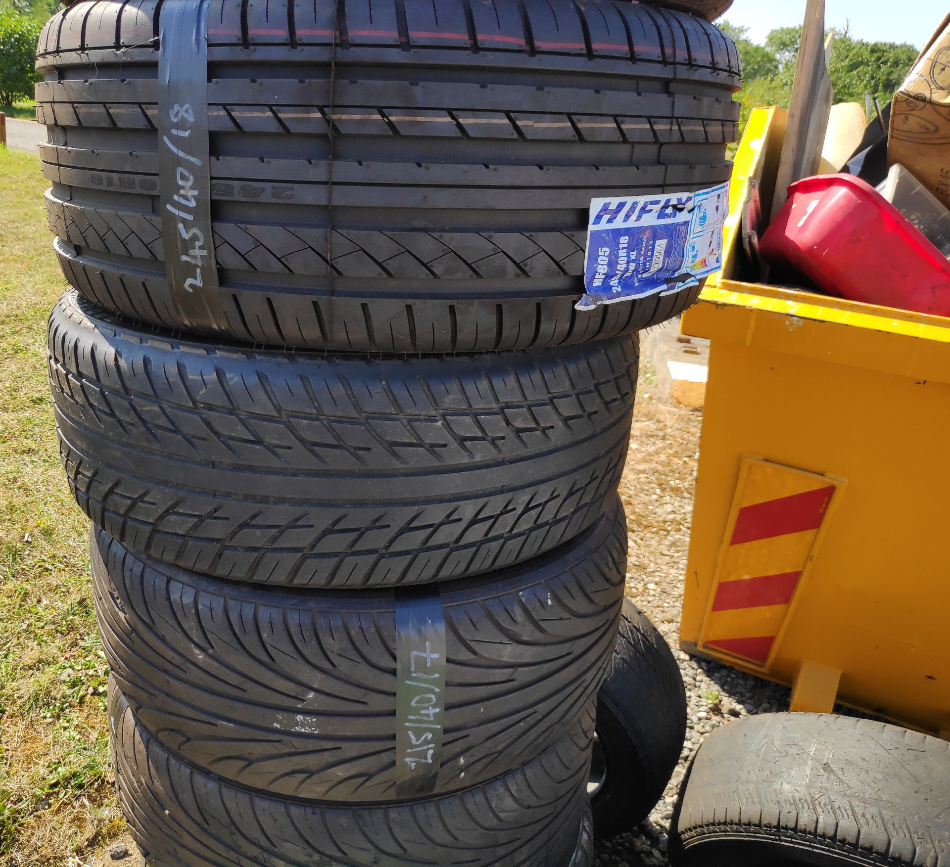 Stack of 11 Assorted Tyres - CL682 - Location: Bedford NN29 - Image 6 of 11