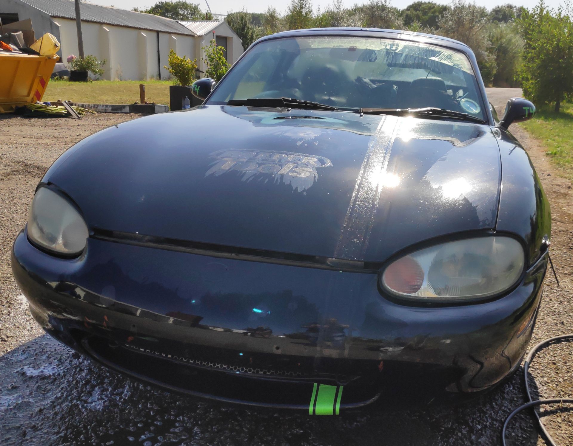 1 x 2000 Mazda MX5 Mk2 Drift Car - Includes 3 Extra Wheels/Tyres - Ref: T4 - CL682 - Location: Bedfo