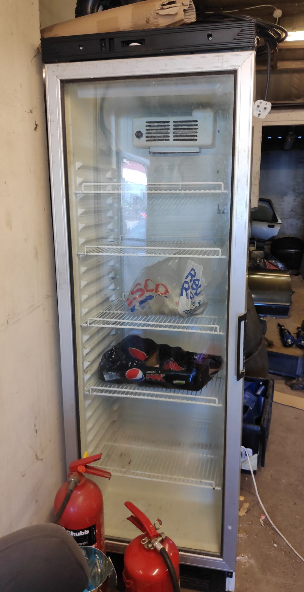 1 x Upright Glass Front Display Fridge - CL682 - Location: Bedford NN29 - Image 2 of 3