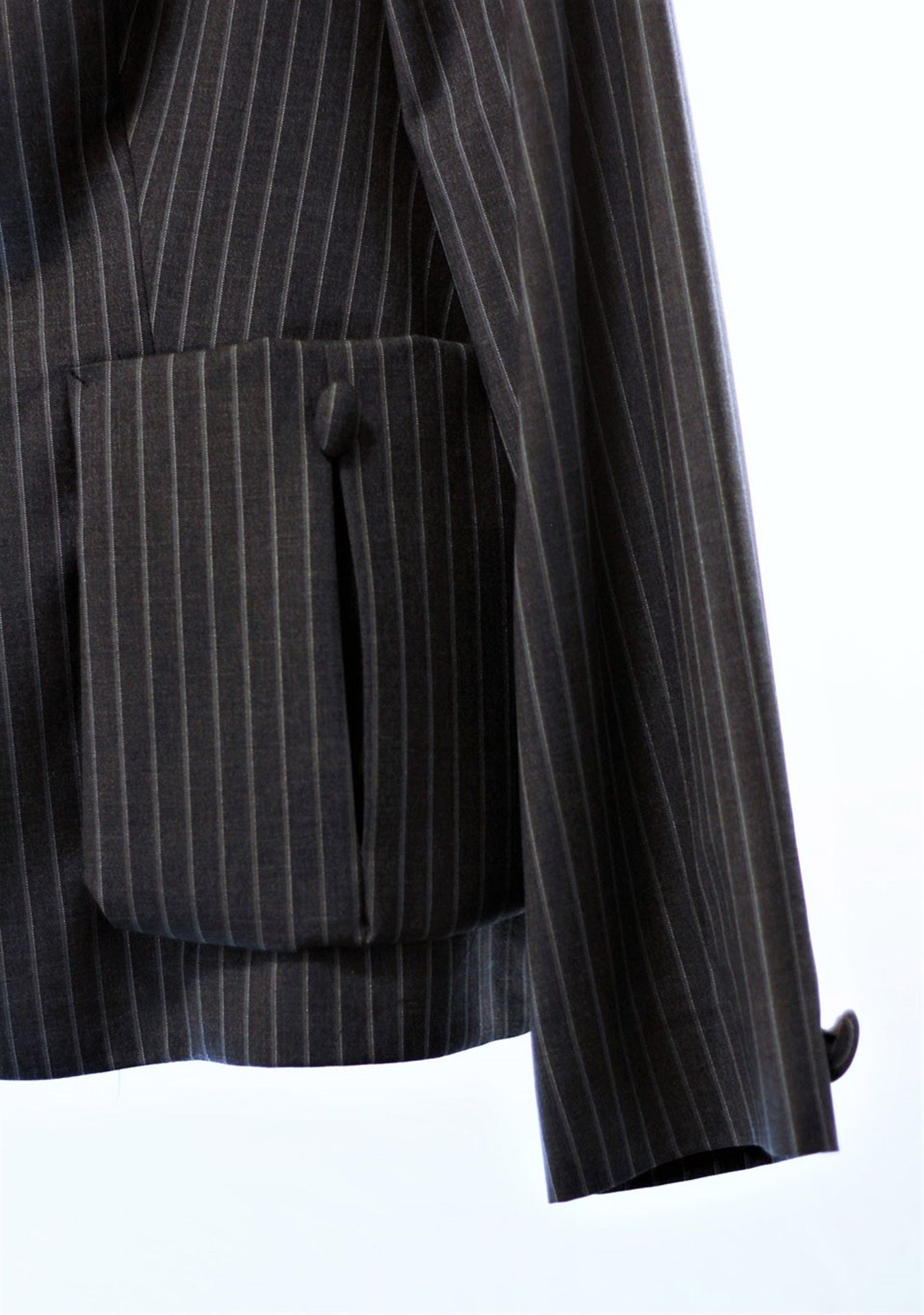 1 x Valentino Roma Grey Stripped Blazer - Size: 18 - Material: Lining 57% Acetate, 43% Cotton. - Image 4 of 7