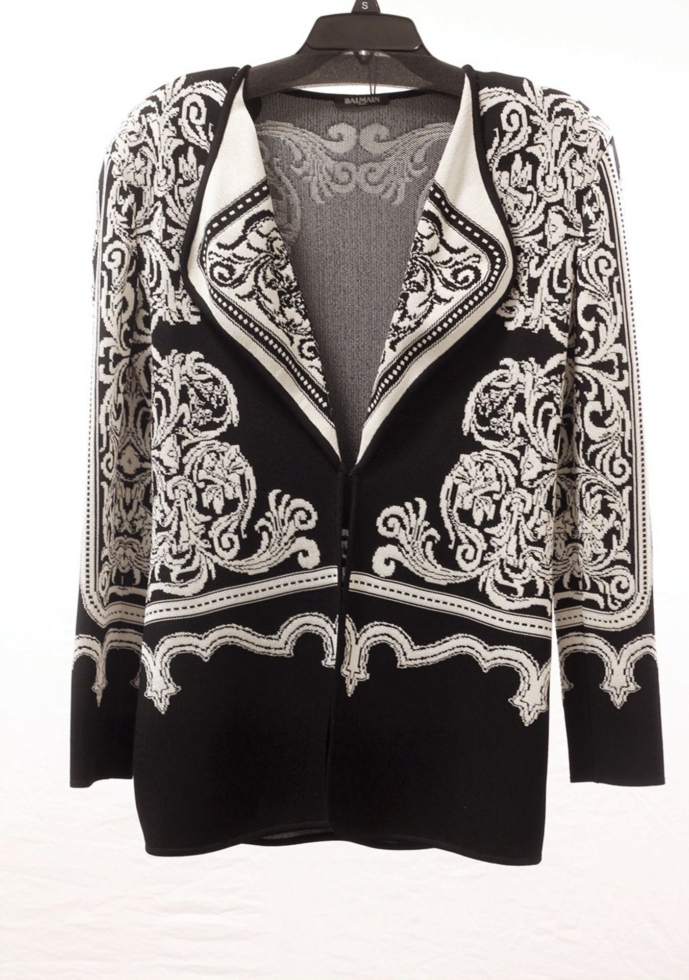 1 x Balmain Black White Jacket - Size: 18 - Material: 88% viscose, 10% Polyester, 2% Nylon - From