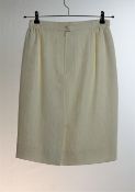 1 x Boutique Le Duc Cream Skirt - Size: 10 - Material: 70% Wool, 30% Silk - From a High End Clothing