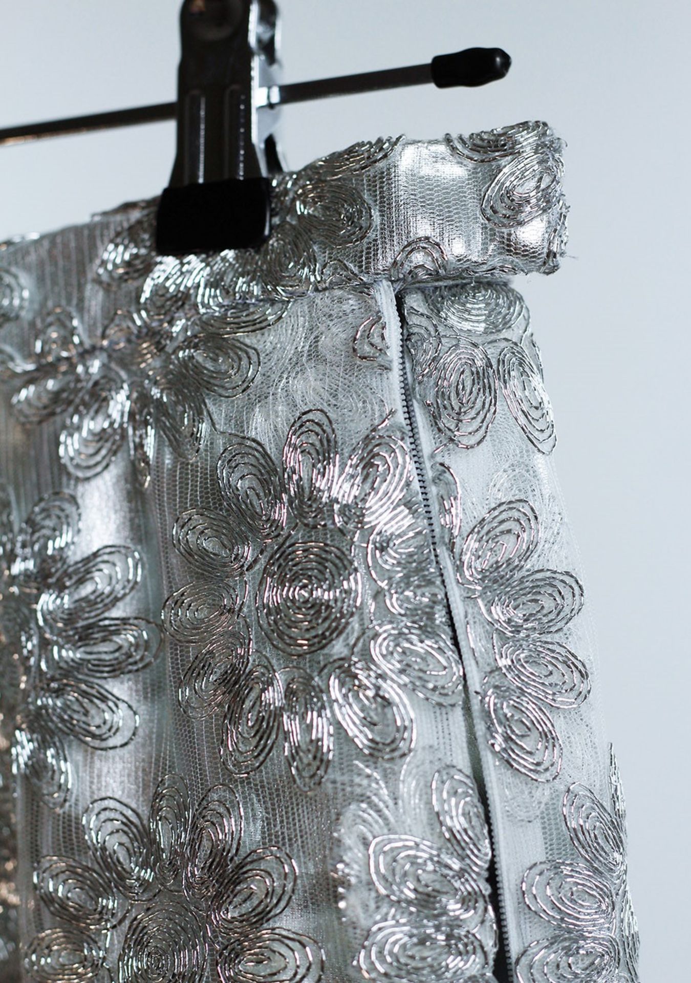 1 x Boutique Le Duc Silver Skirt - From a High End Clothing Boutique In The - Image 5 of 8