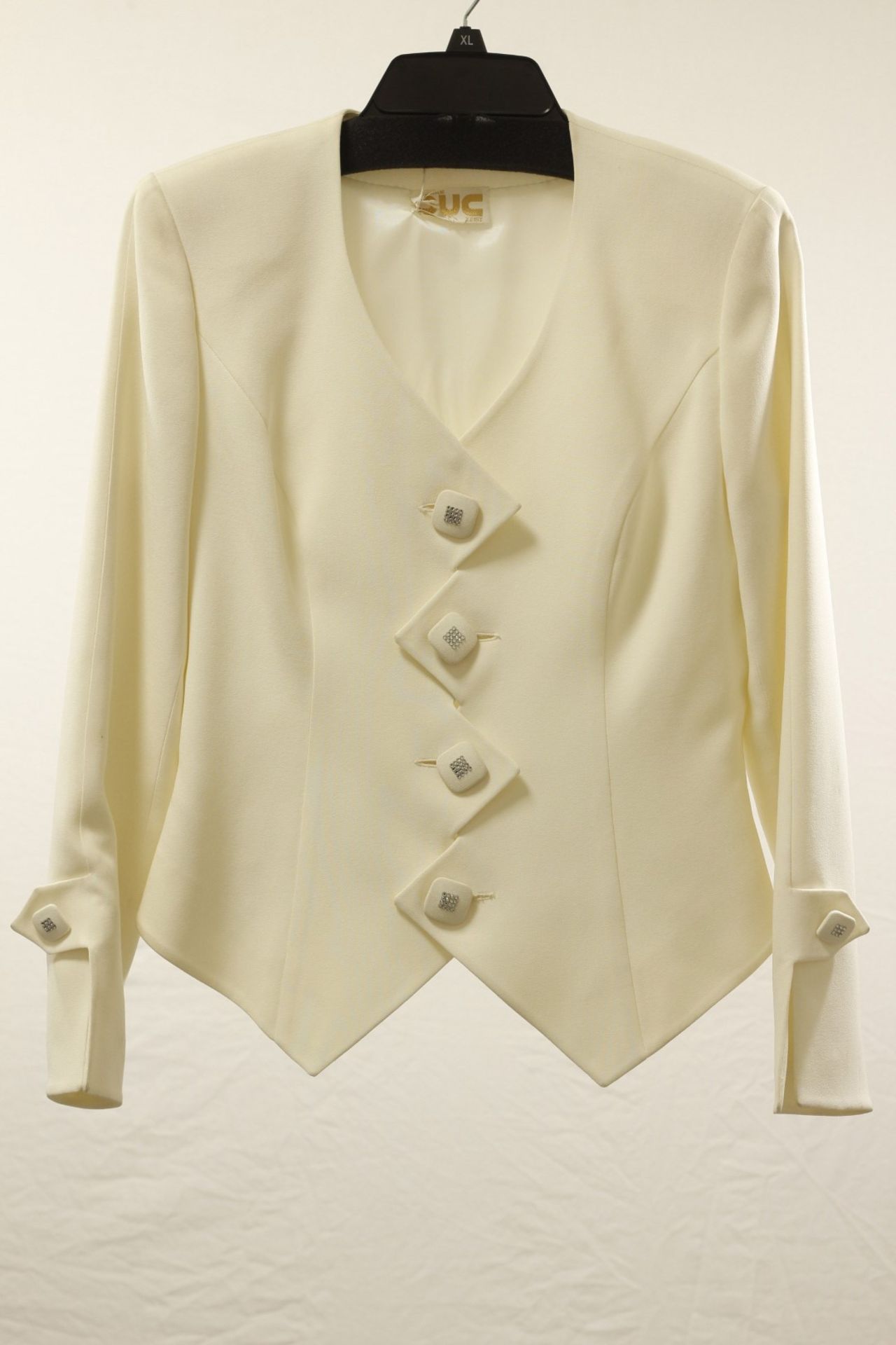 1 x Boutique Le Duc Cream Suit (Jacket And Trousers) - Size: 12 - Material: 82% Acetate, 18% Viscose