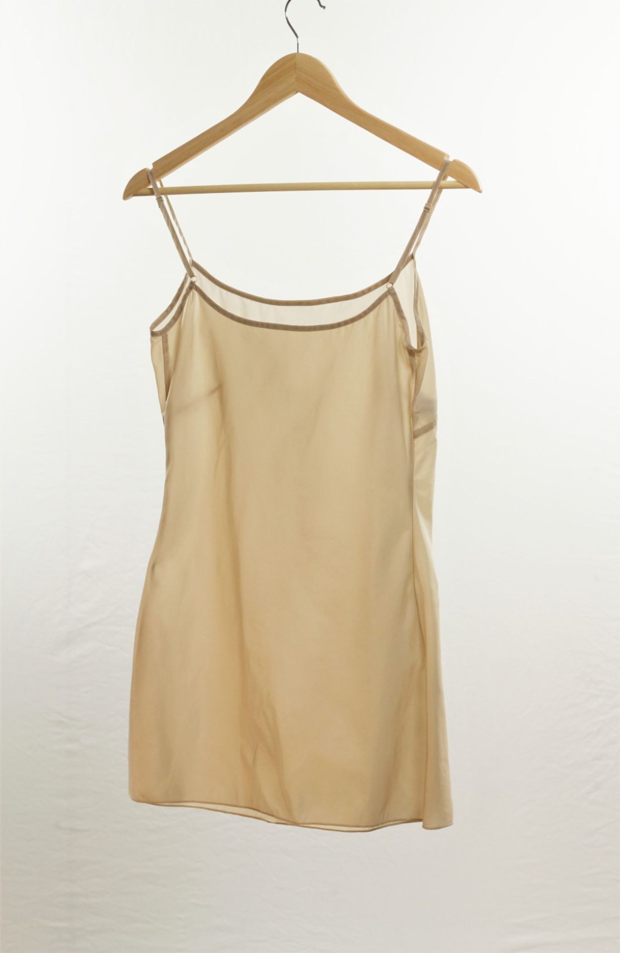 1 x Aeffe Spa Nude Slip - Size: 8 - Material: 100% Nylon - From a High End Clothing Boutique In