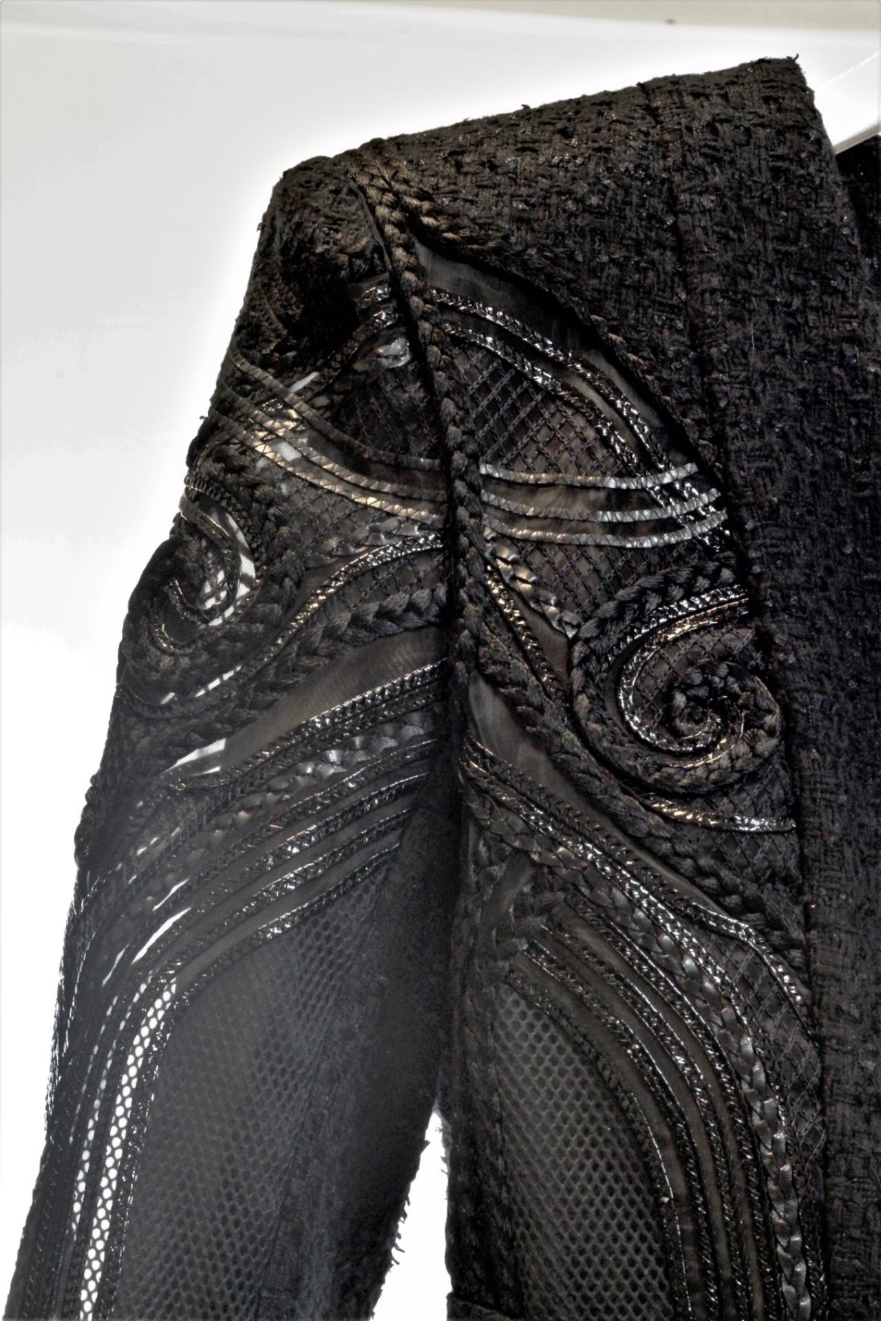 1 x Balmain Black Jacket - Size: 14 - Material: Body 48% Cotton, 27% Acrylic, 19% Nylon, 6% Viscose. - Image 5 of 18