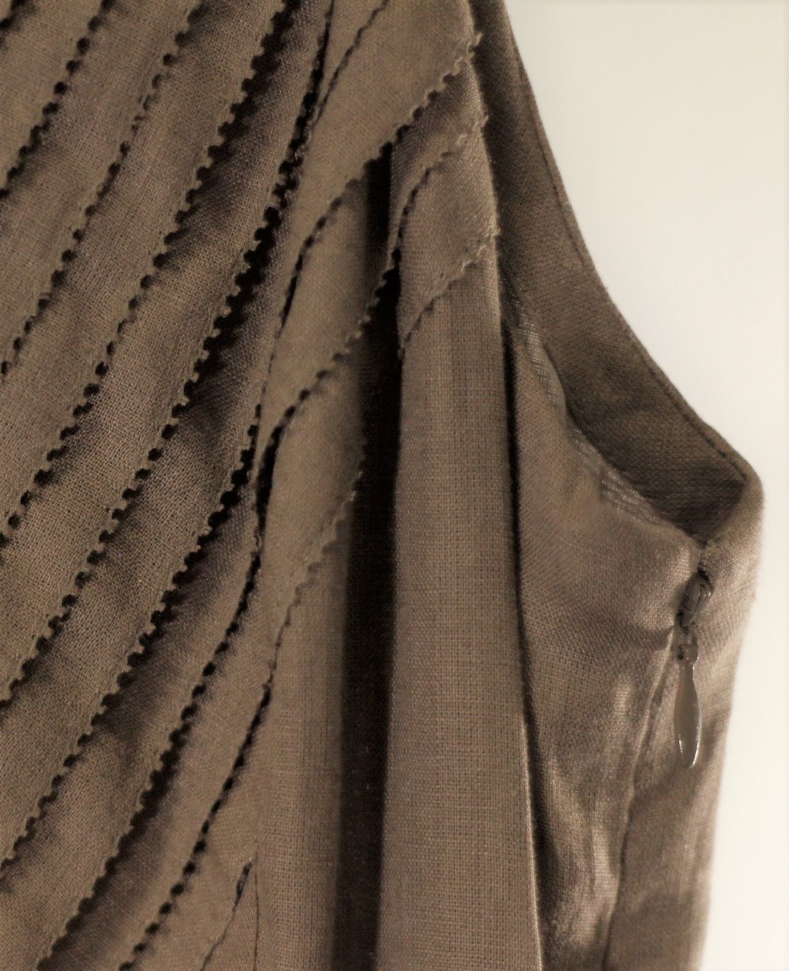 1 x Agnona Brown Dress - Size: 16 - Material: 100% Linen. Lining 100% Cotton - From a High End - Image 3 of 7