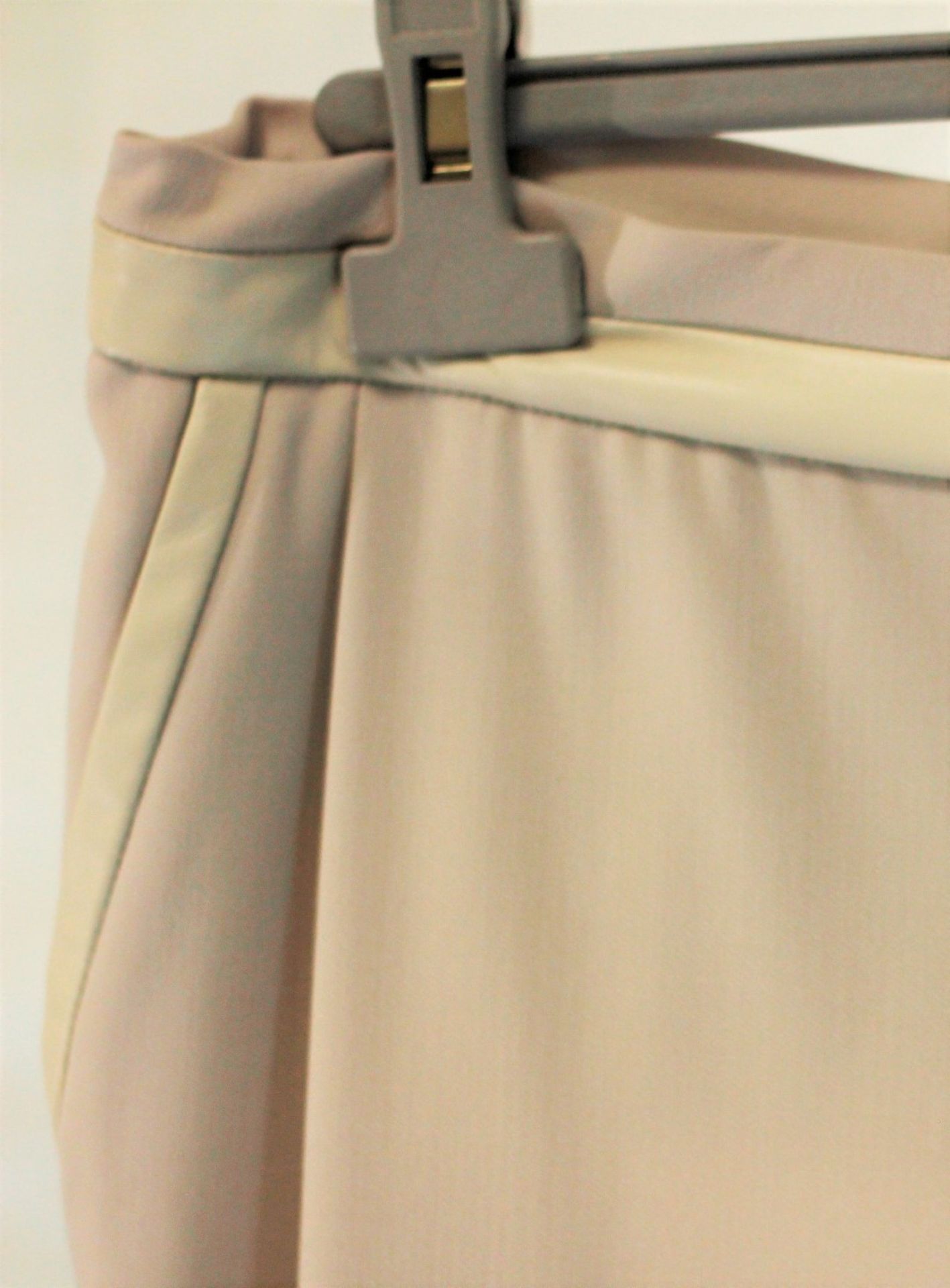 1 x Fabiana Filippi Cool Beige Slacks - Size: 14 - Material: Marino Wool - From a High End - Image 3 of 3