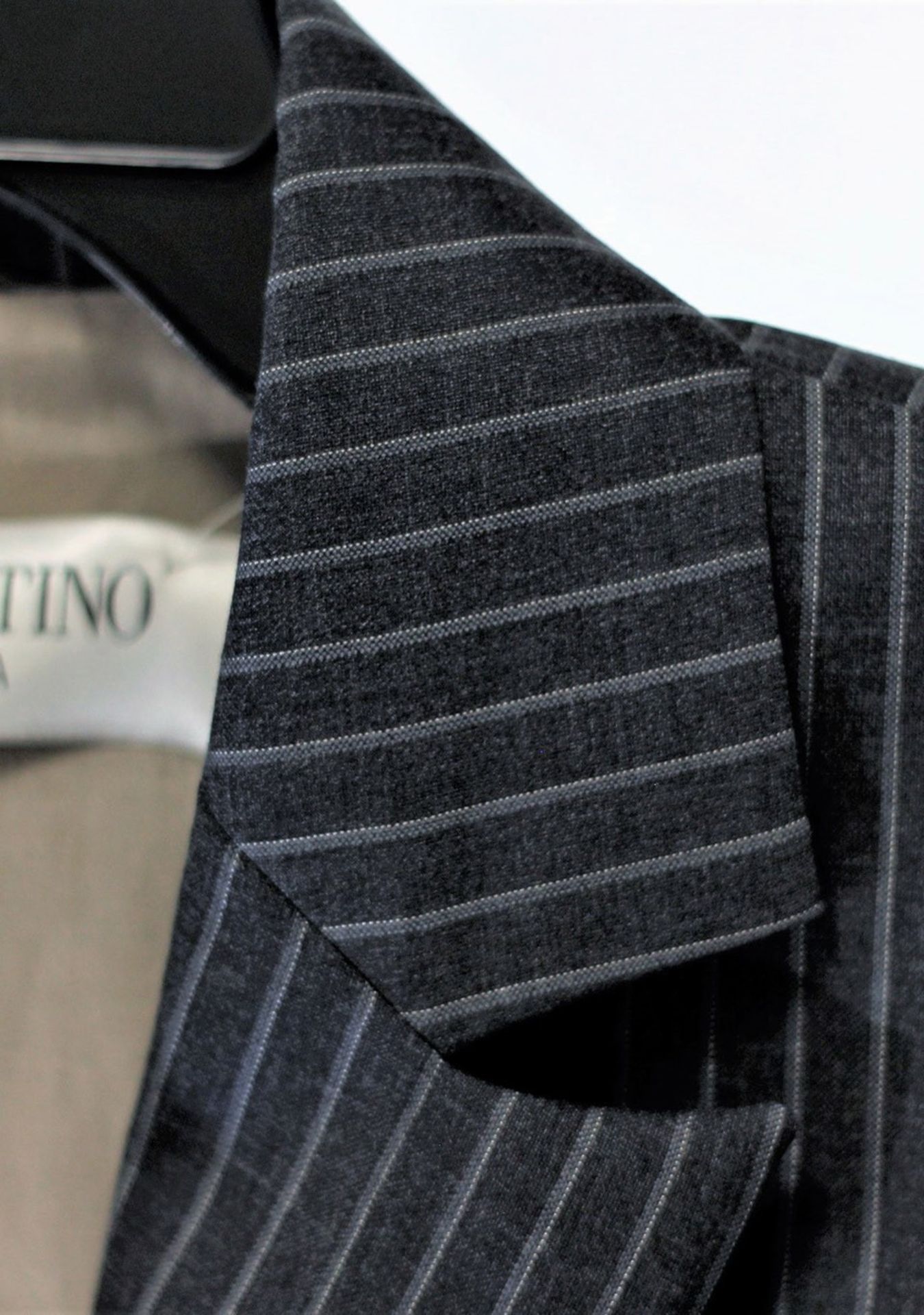 1 x Valentino Roma Grey Stripped Blazer - Size: 18 - Material: Lining 57% Acetate, 43% Cotton. - Image 2 of 7