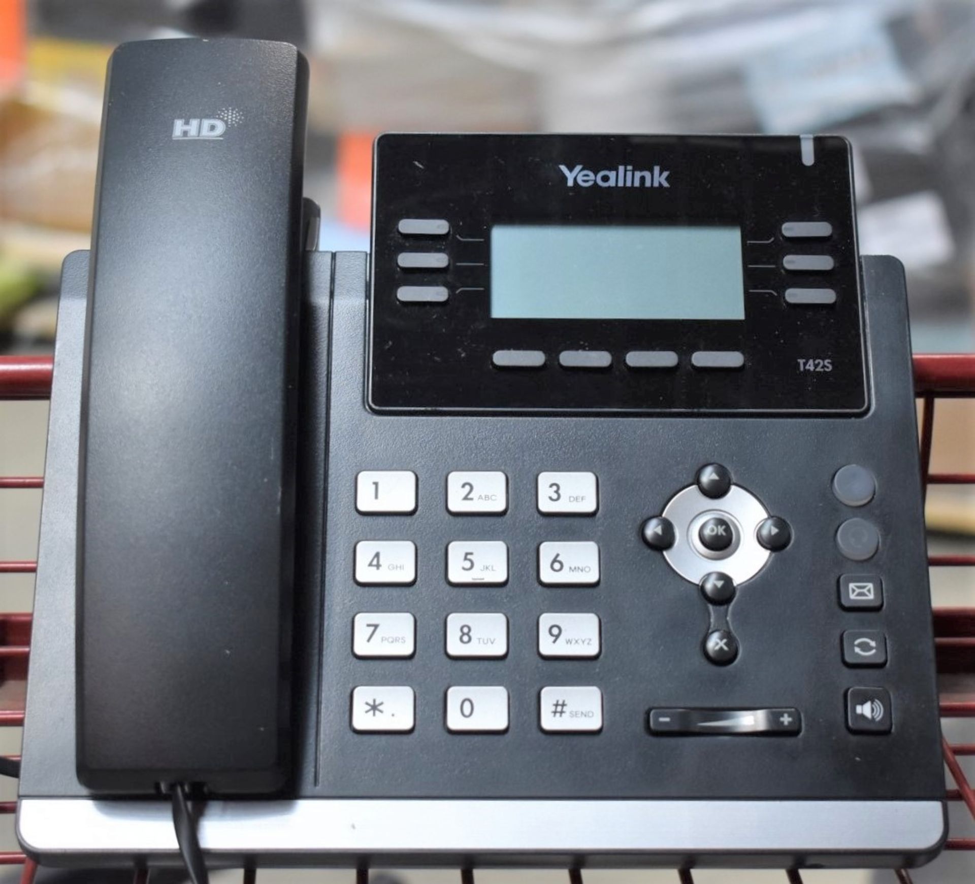 1 x Yealink T42S Office IP Desk Phones With 2.7 Inch Graphical Display - Ultra Elegant Gigabit IP - Image 3 of 10