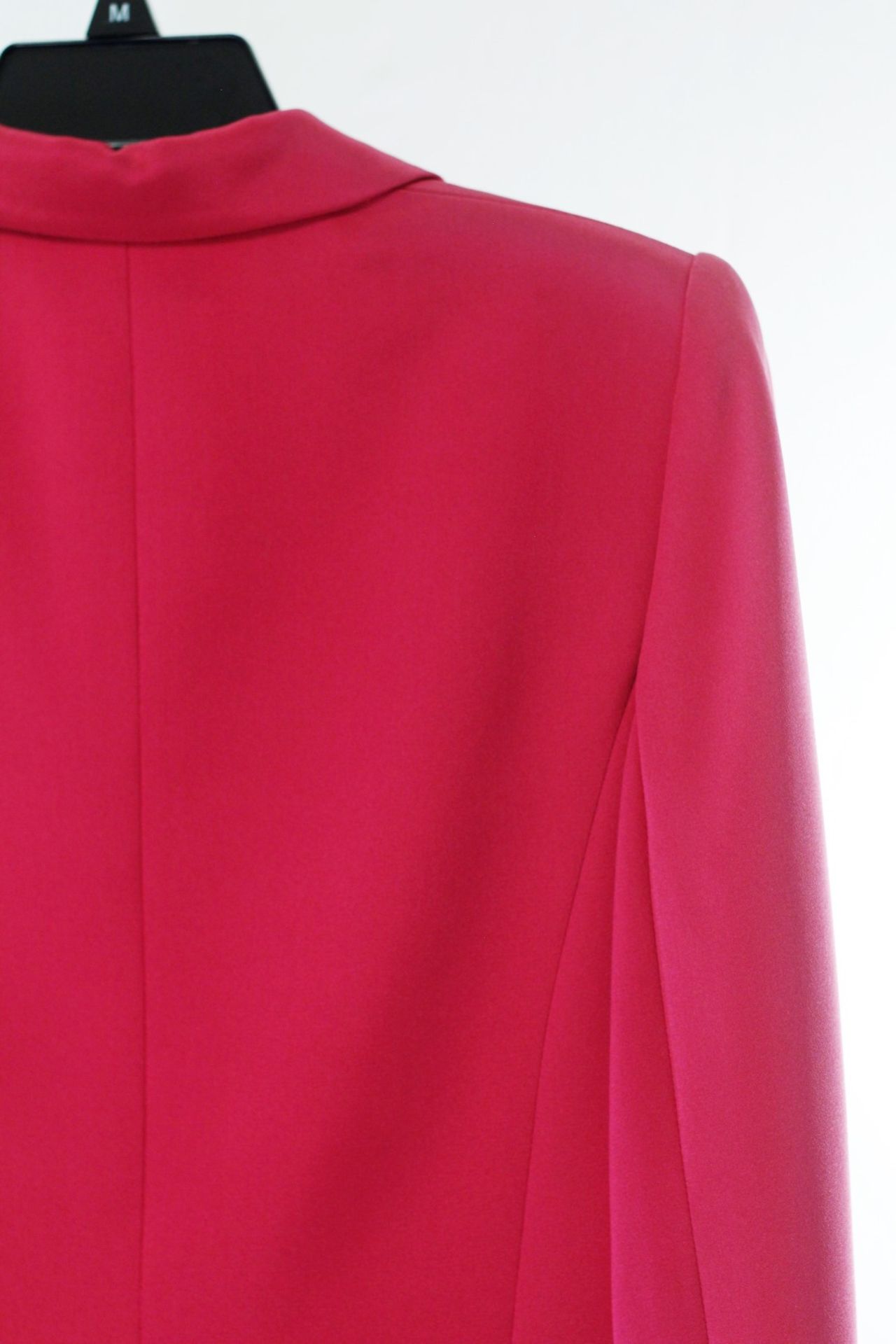 1 x Anne Belin Fuscia Jacket - Size: 18 - Material: 100% Silk - From a High End Clothing Boutique In - Image 6 of 9