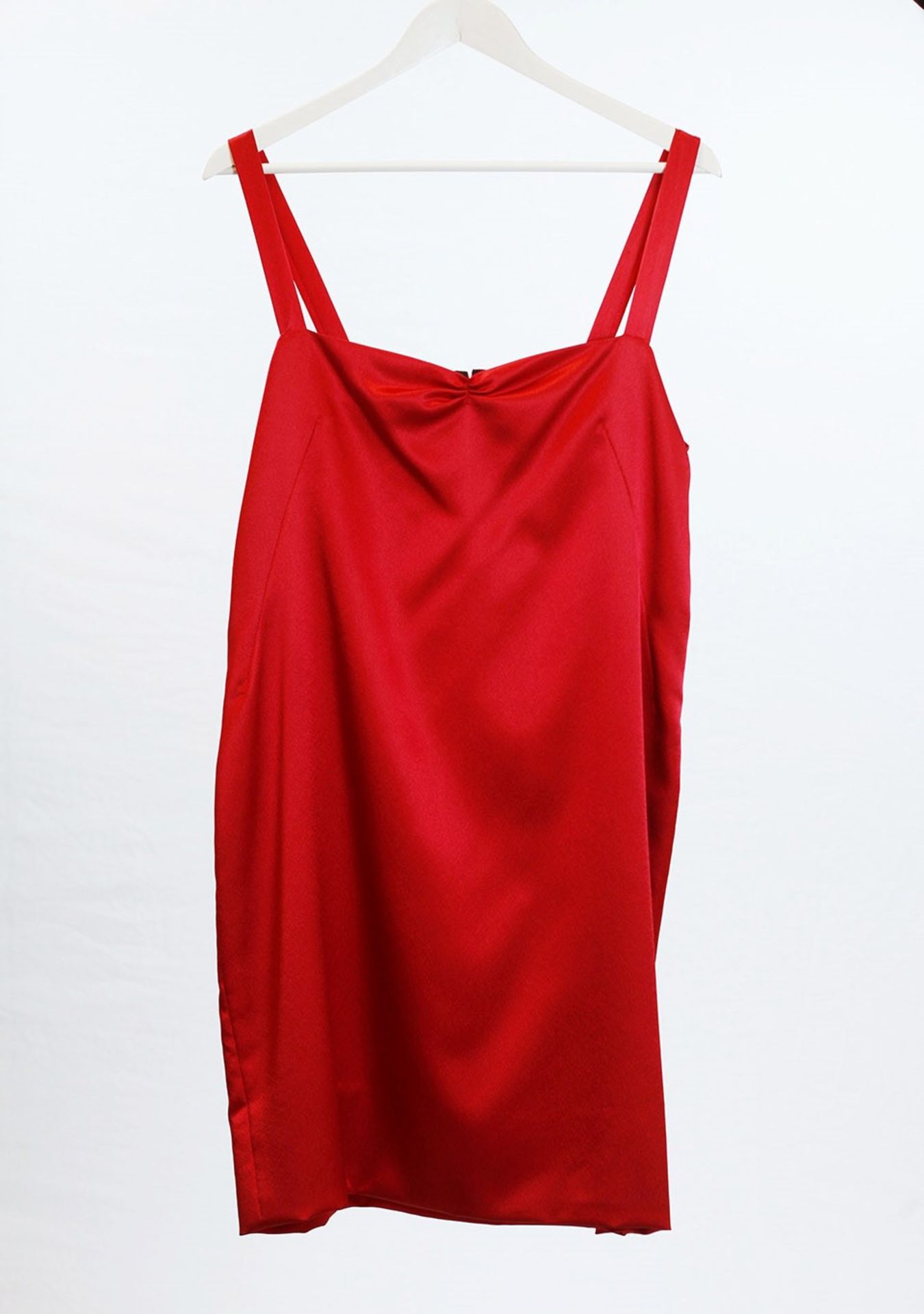 1 x Boutique Le Duc Red Dress - Size: 18 - Material: 55% Polyester, 45% Acetate - From a High End