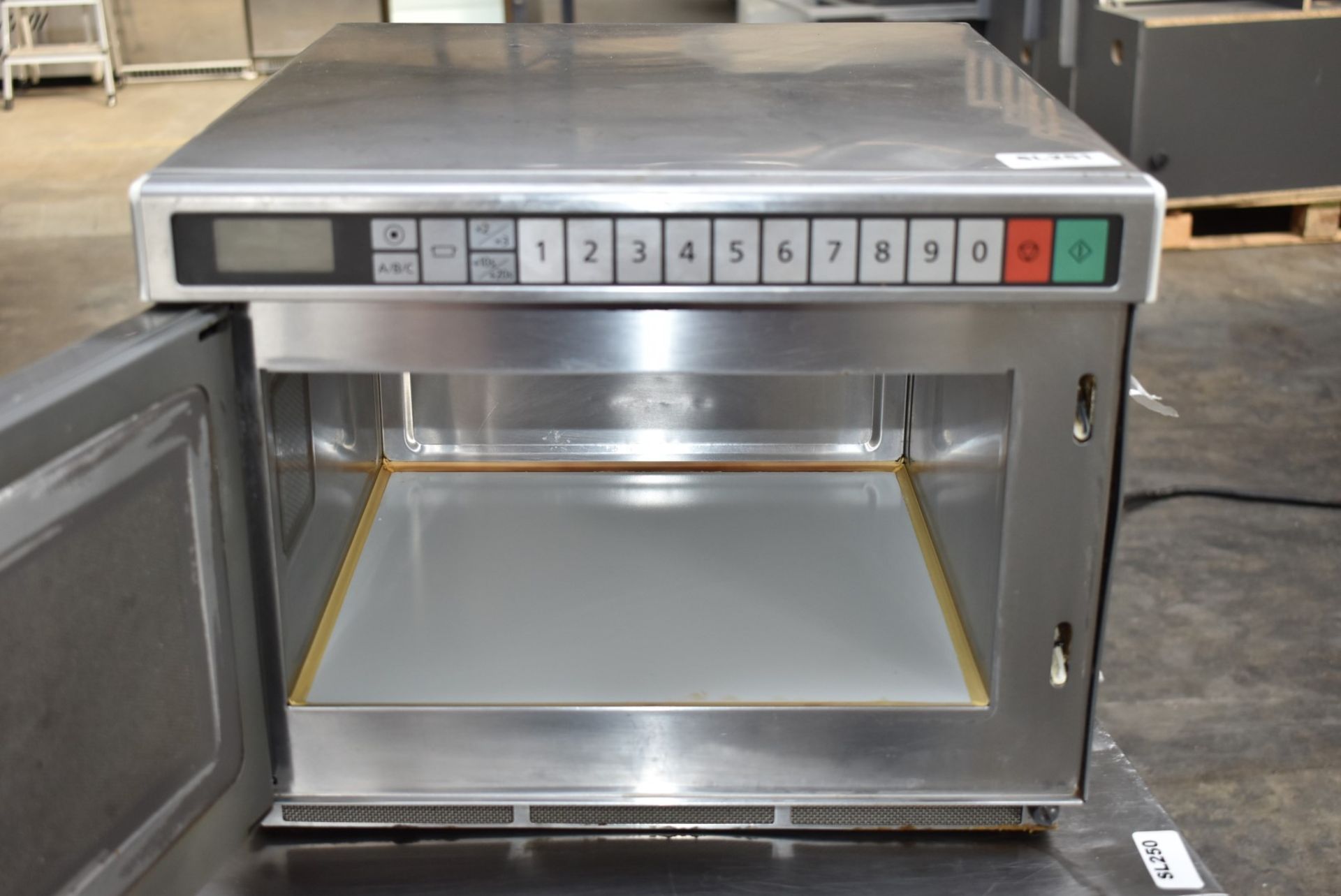 1 x Panasonic Commercial Microwave Oven With Stainless Steel Exterior - Recently Removed From - Image 3 of 6