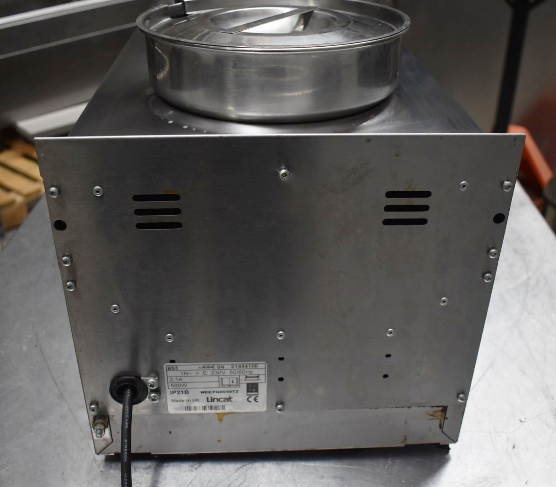 1 x Lincat Silverlink 600 Twin Pot Bain Marie - Model BS3 - 500W Dry Heat - 2x 4.5Ltr Pot With - Image 8 of 9