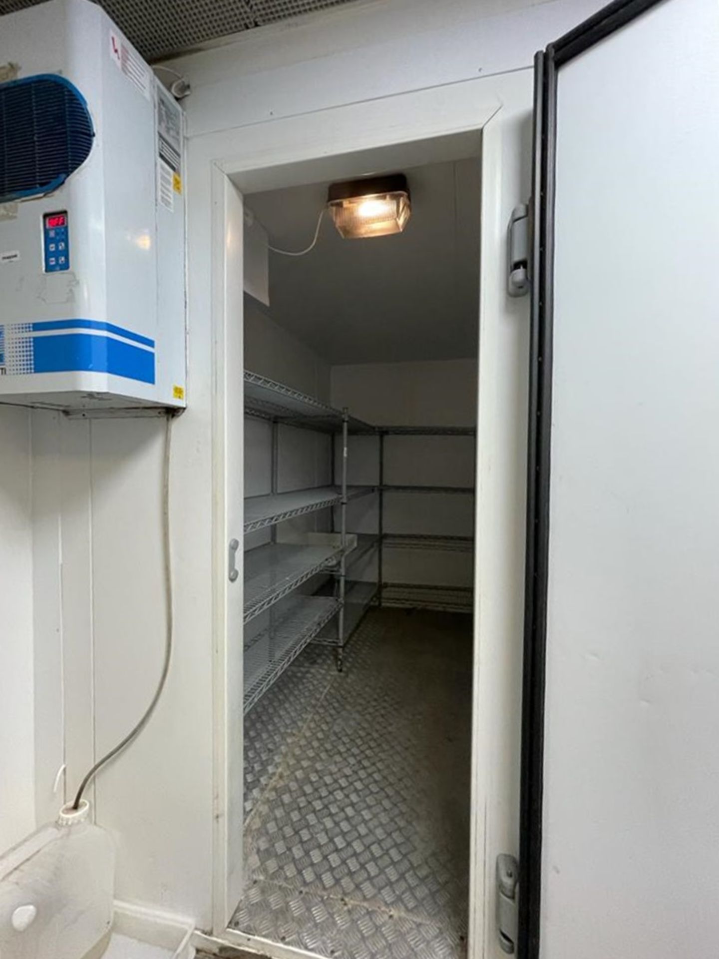 1 x Walk In Refrigerated Cold and Freezer With Zanotti Control Units - Ref: BK249 - CL686 - - Image 16 of 24