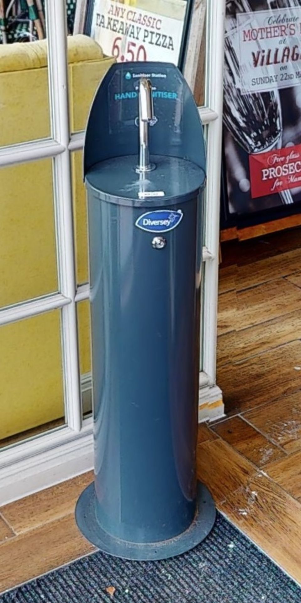 1 x Diversey Freestanding Touchless Hand Sanitising Station - Sensor Operated For Hands Free