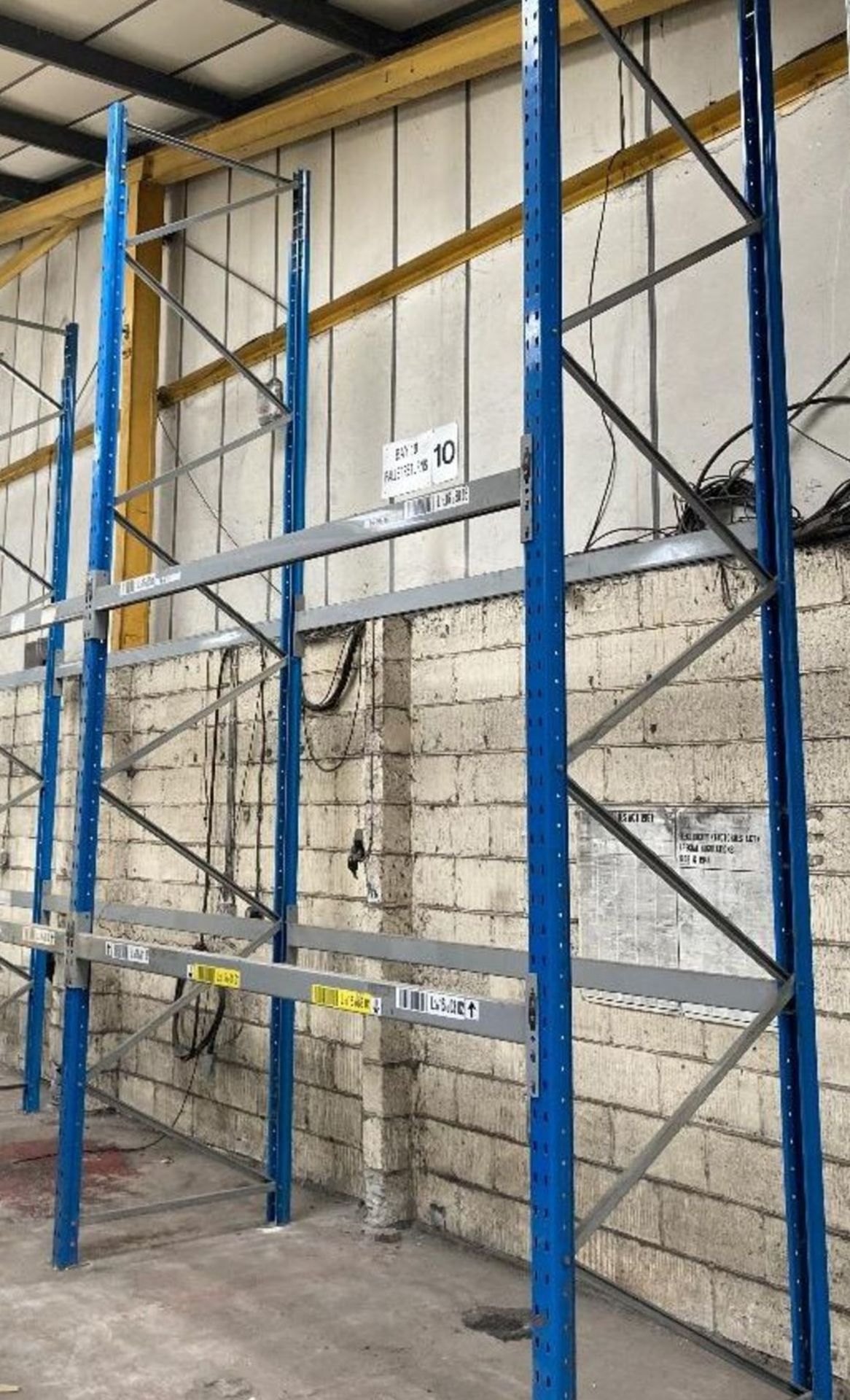 8 x Bays of Heavy Duty Warehouse Pallet Racking - Includes 9 Uprights and 23 Cross Beams - Approx