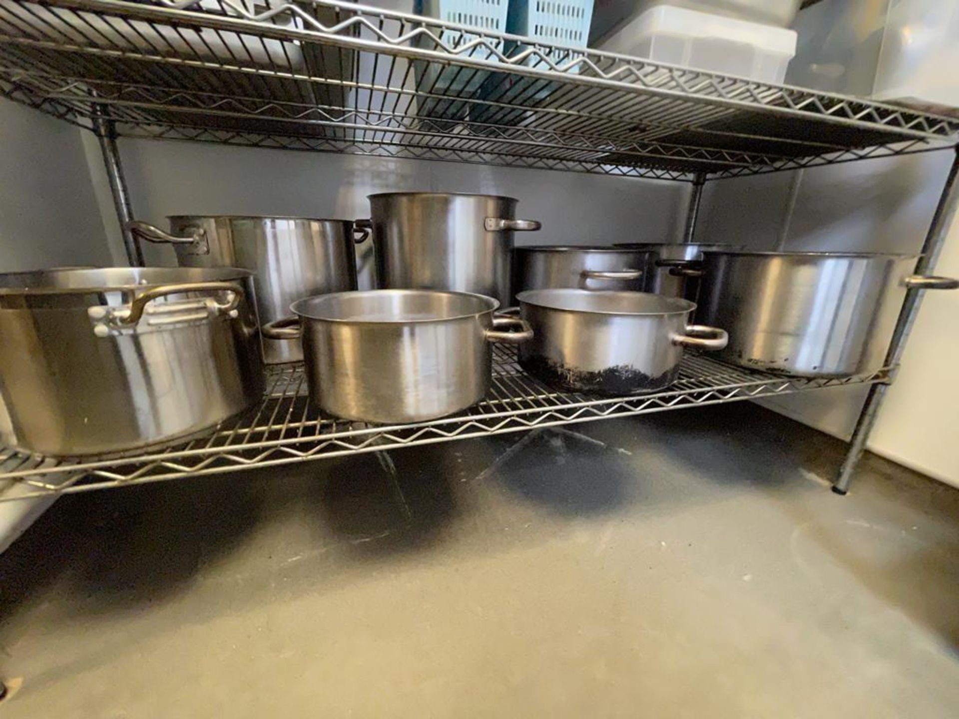 1 x Stainless Steel Shelving Unit With Contents - Contents Include Cooking Pans, Frying Pans, Gastro - Image 6 of 7
