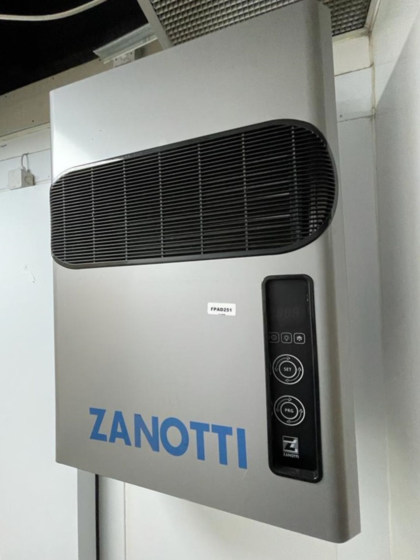 1 x Walk In Refrigerated Cold and Freezer With Zanotti Control Units - Ref: BK249 - CL686 - - Image 12 of 24