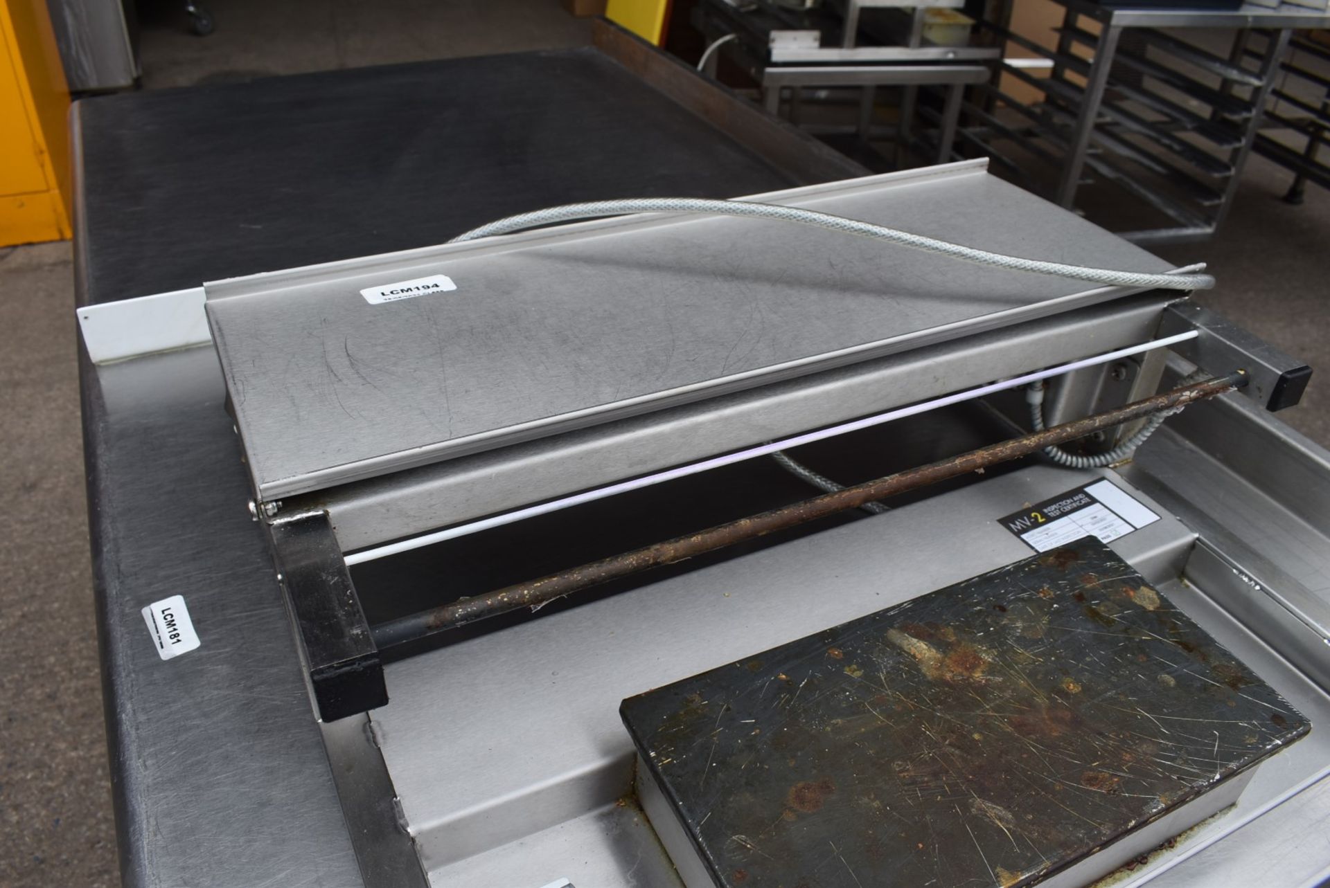 1 x Countertop Food Tray Wrapper Unit For Heat Sealed Wrapping - 56cm Wide - 240v - Recently Removed - Image 5 of 8