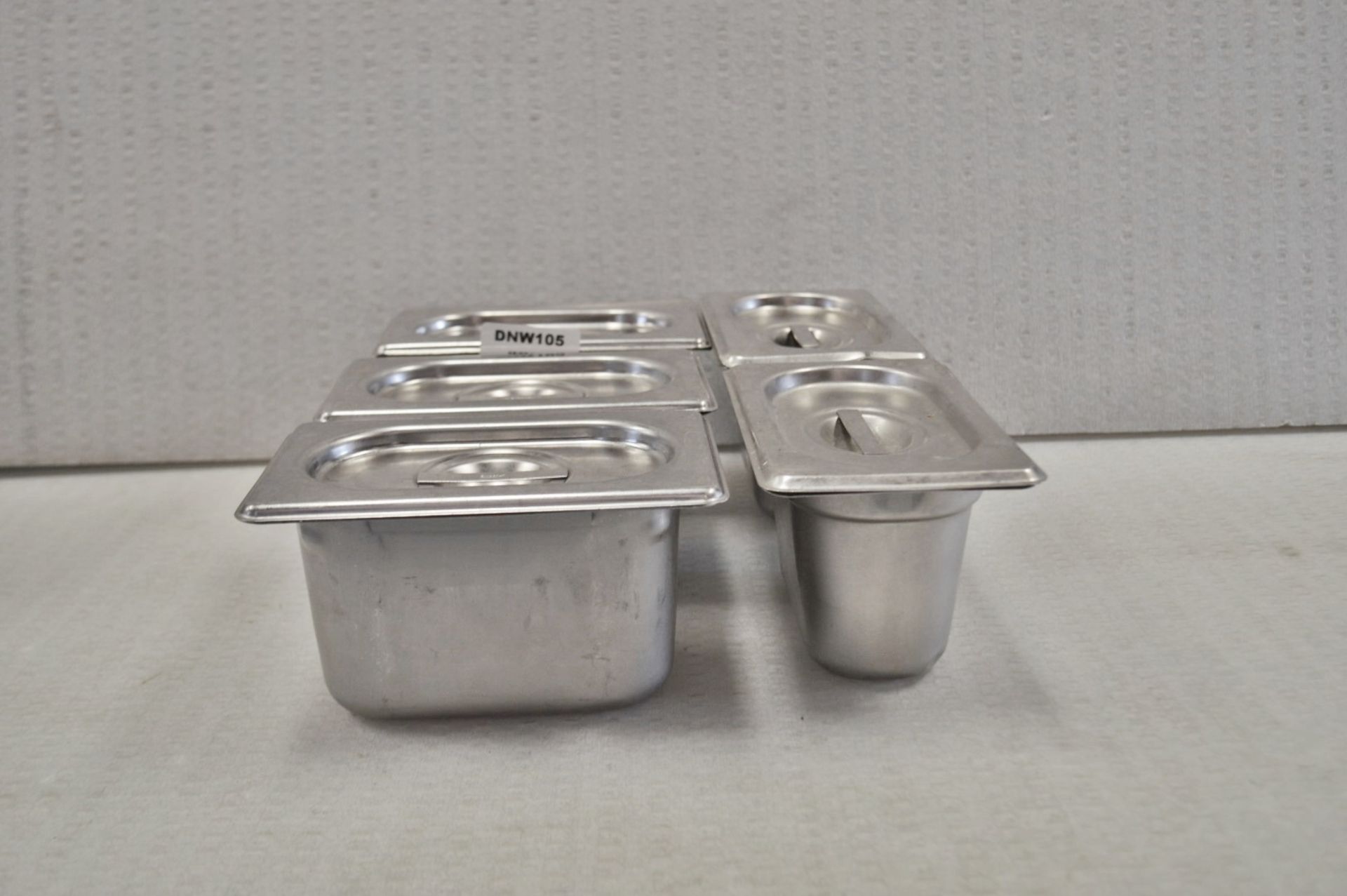 11 x Stainless Steel 1/9 Gastronorm Pans with Lids - Dimensions: L17.5 x W10.5cm - Recently - Image 3 of 3