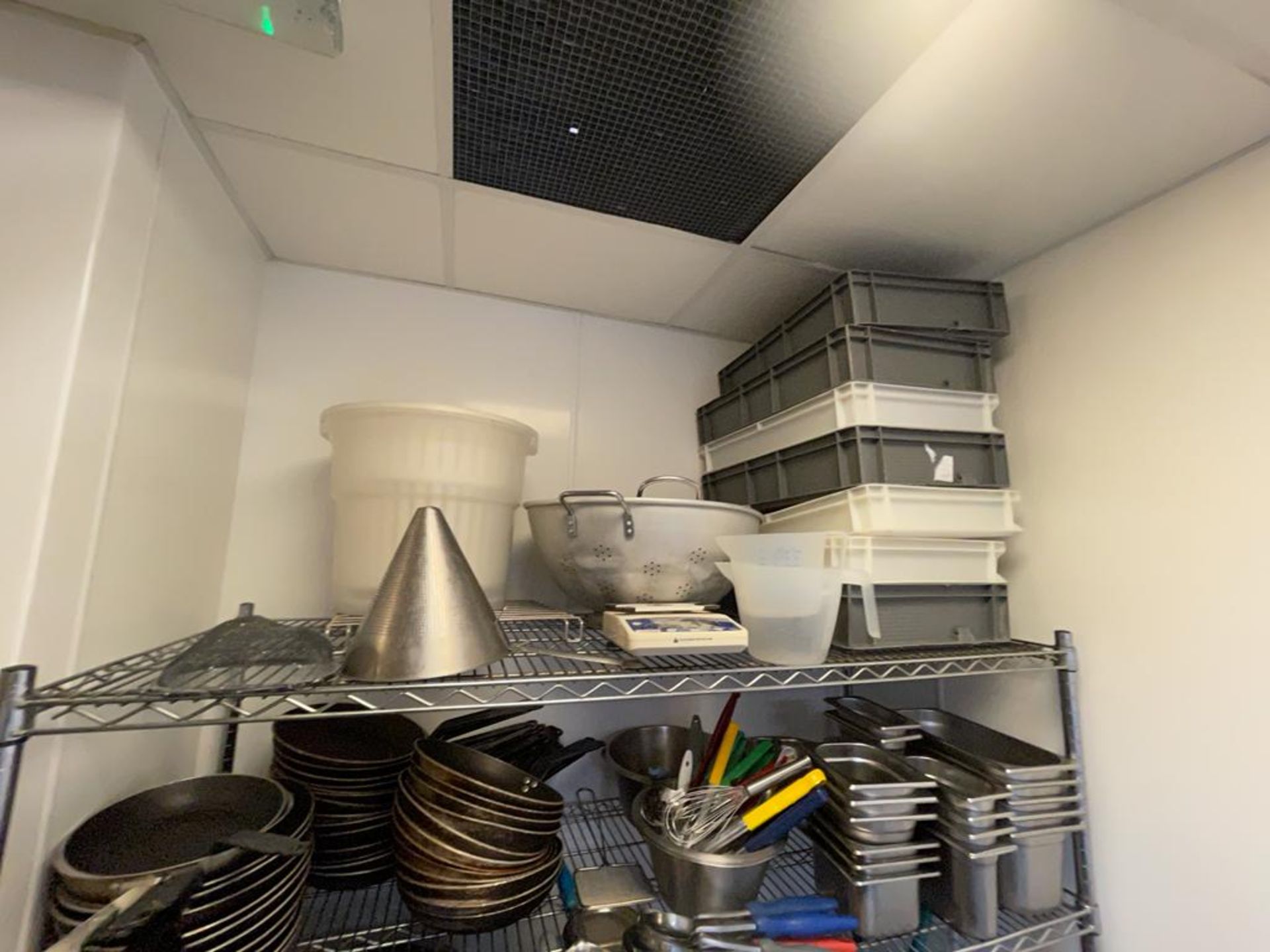 1 x Stainless Steel Shelving Unit With Contents - Contents Include Cooking Pans, Frying Pans, Gastro - Image 3 of 7