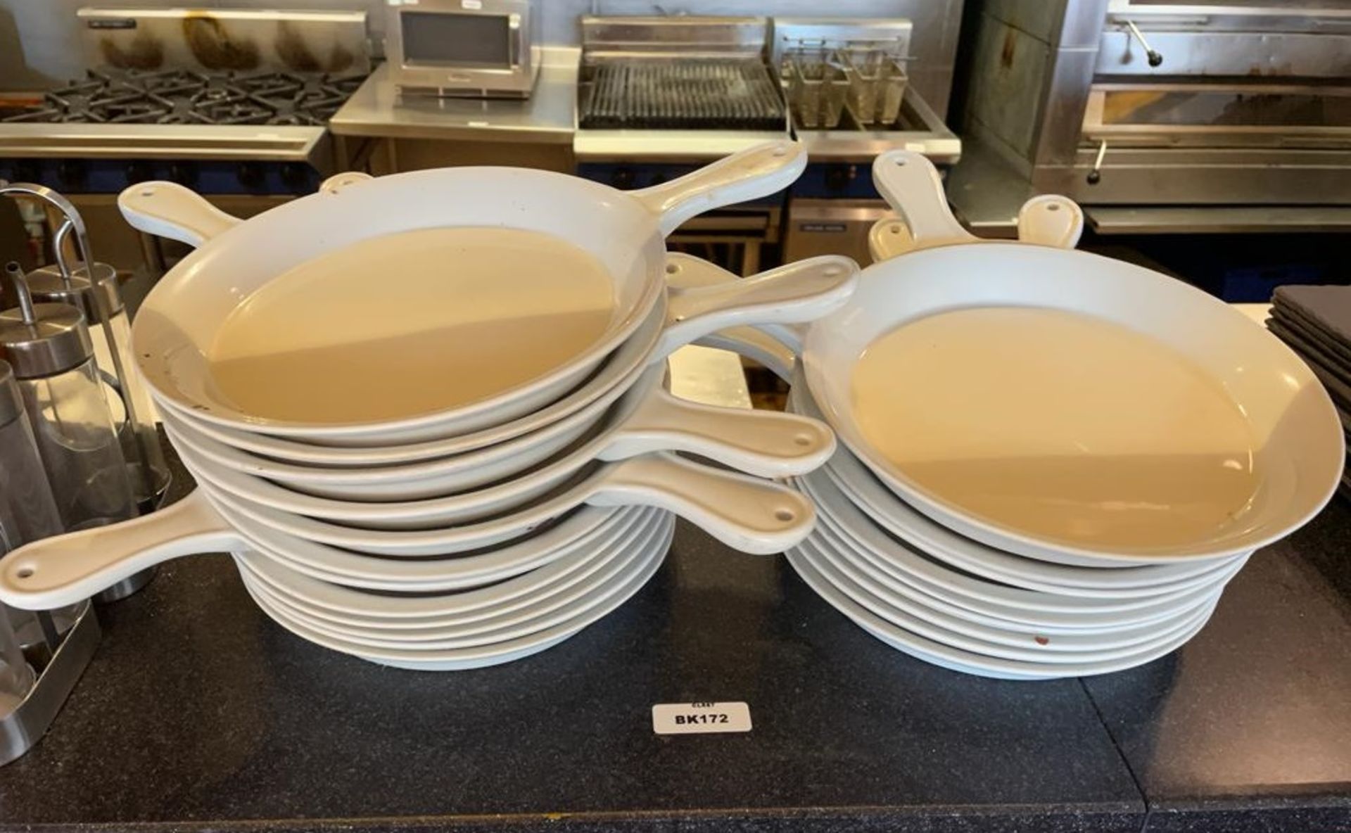 21 x Pizza Dishes With Handles - Ref: BK172 - CL686 - Location: Altrincham WA14This lot was recently - Image 2 of 2
