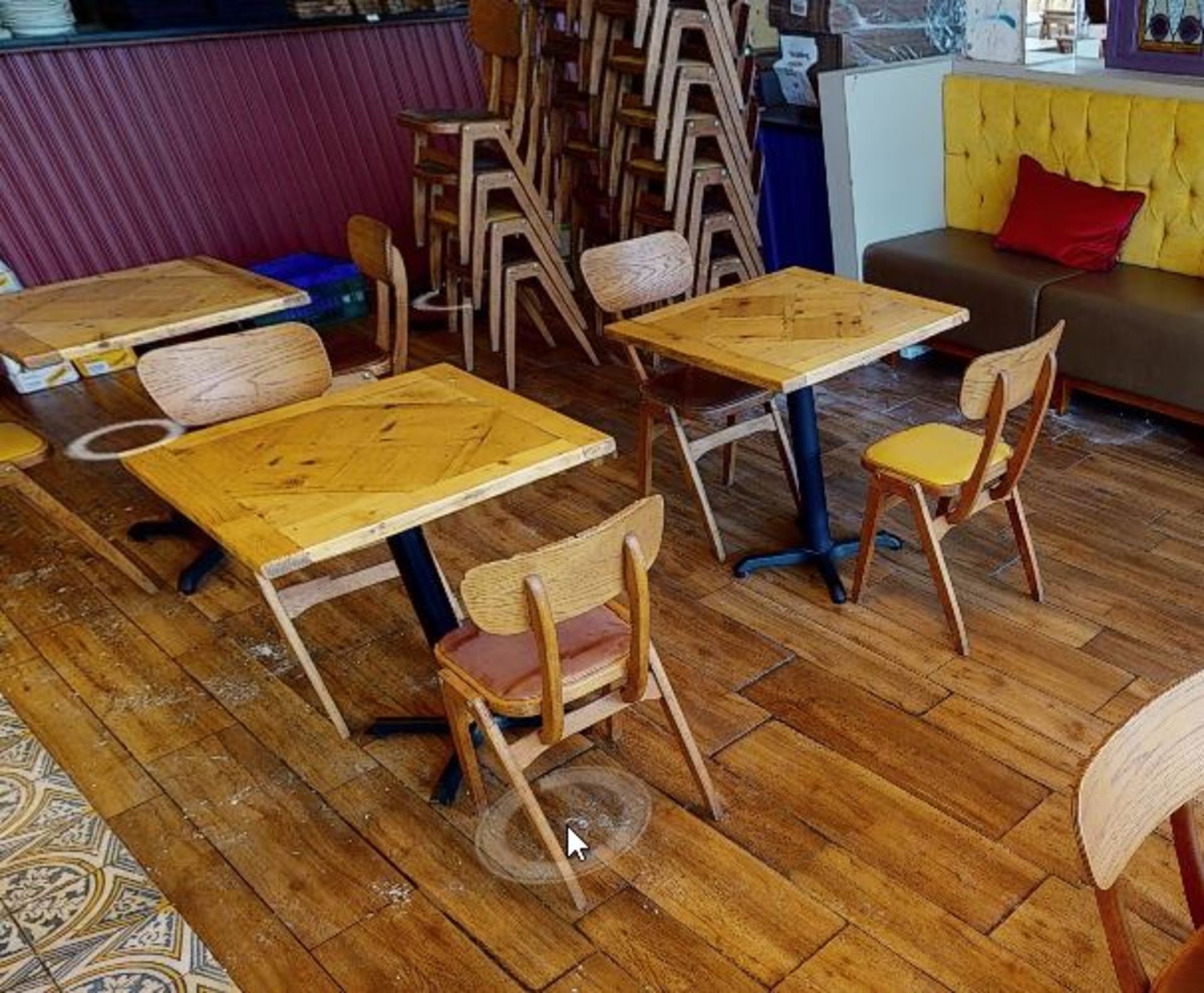 30 x Retro 1960's Style Stacking Dining Chairs - Solid Wood With Curved Backs and Leather Seat - Image 3 of 13