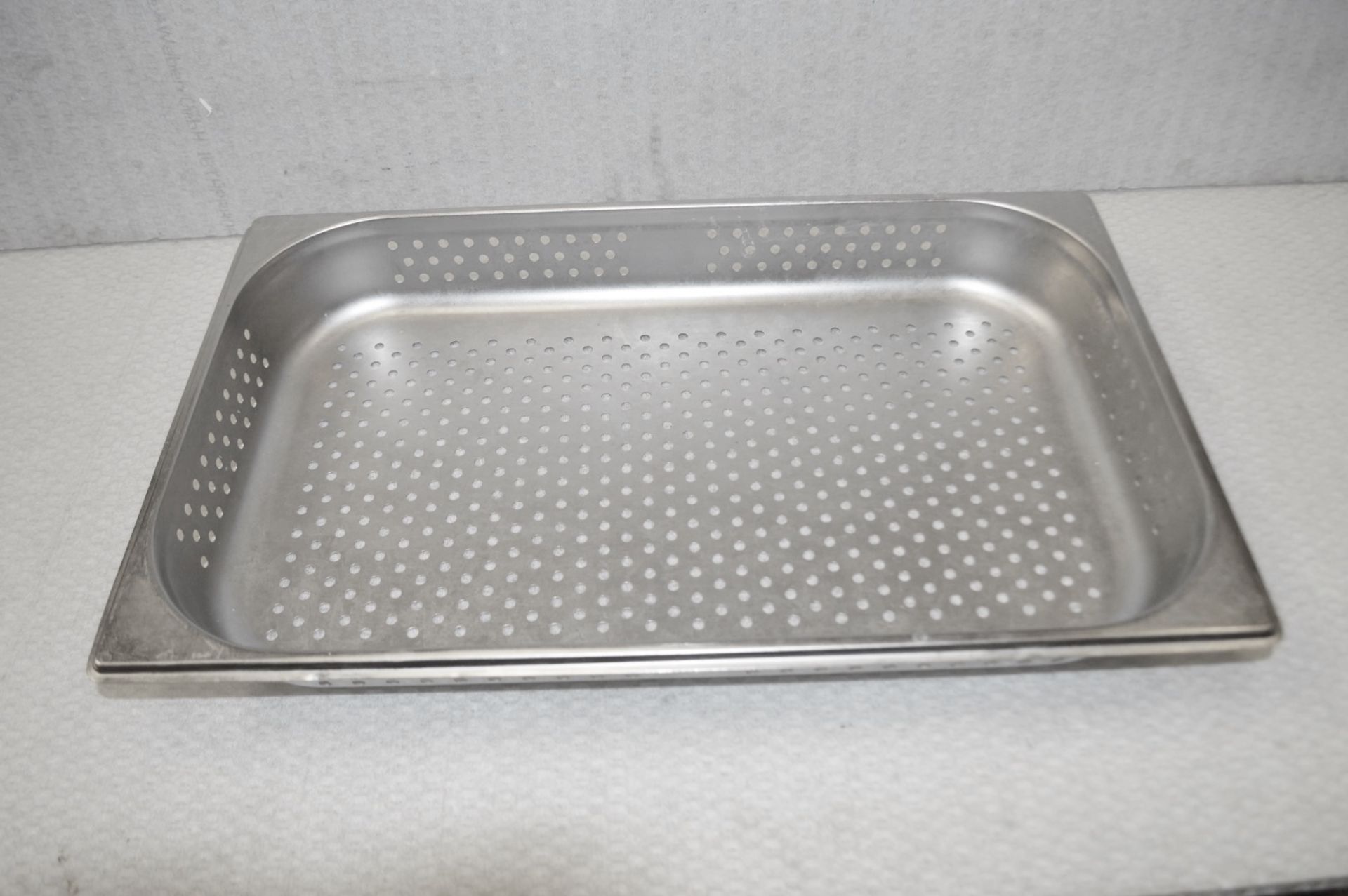 10 x Stainless Steel Perforated Gastronorm Trays - Dimensions: L53 x W33 x D6cm - Recently Removed - Image 2 of 2