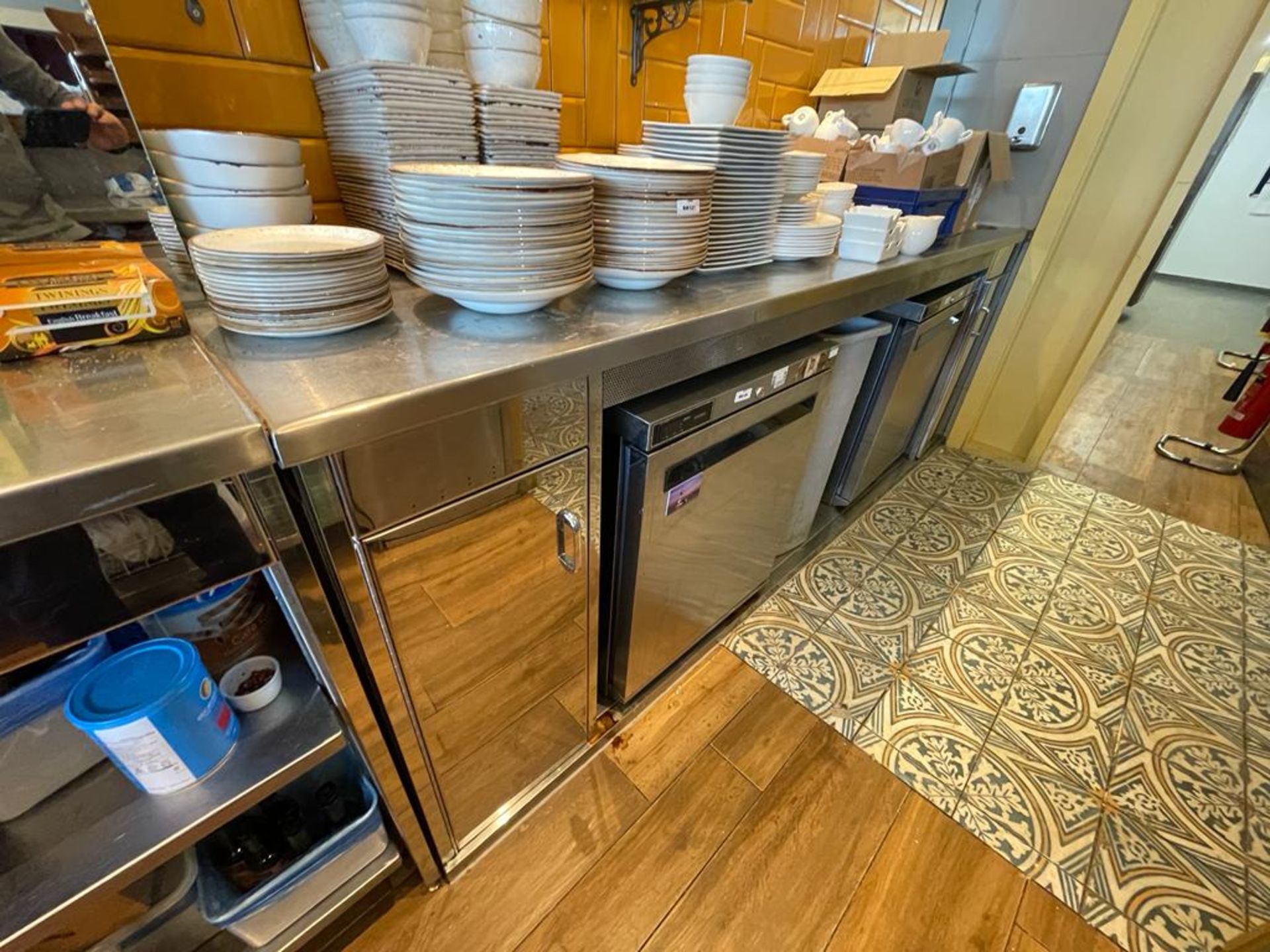 1 x Large Stainless Steel Prep Table With Hand Wash Basin and Mirrored Door Cabinets - Dimensions: H