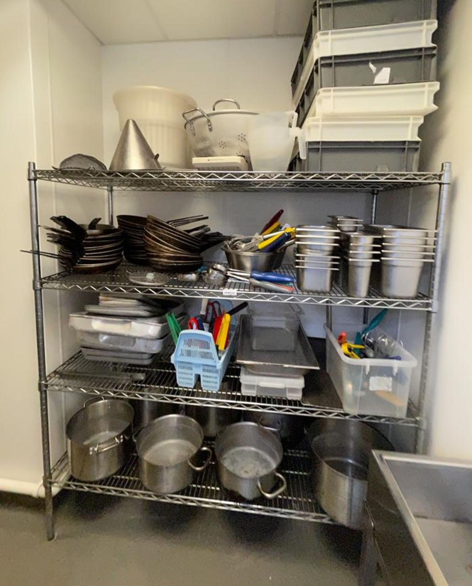 1 x Stainless Steel Shelving Unit With Contents - Contents Include Cooking Pans, Frying Pans, Gastro - Image 2 of 7