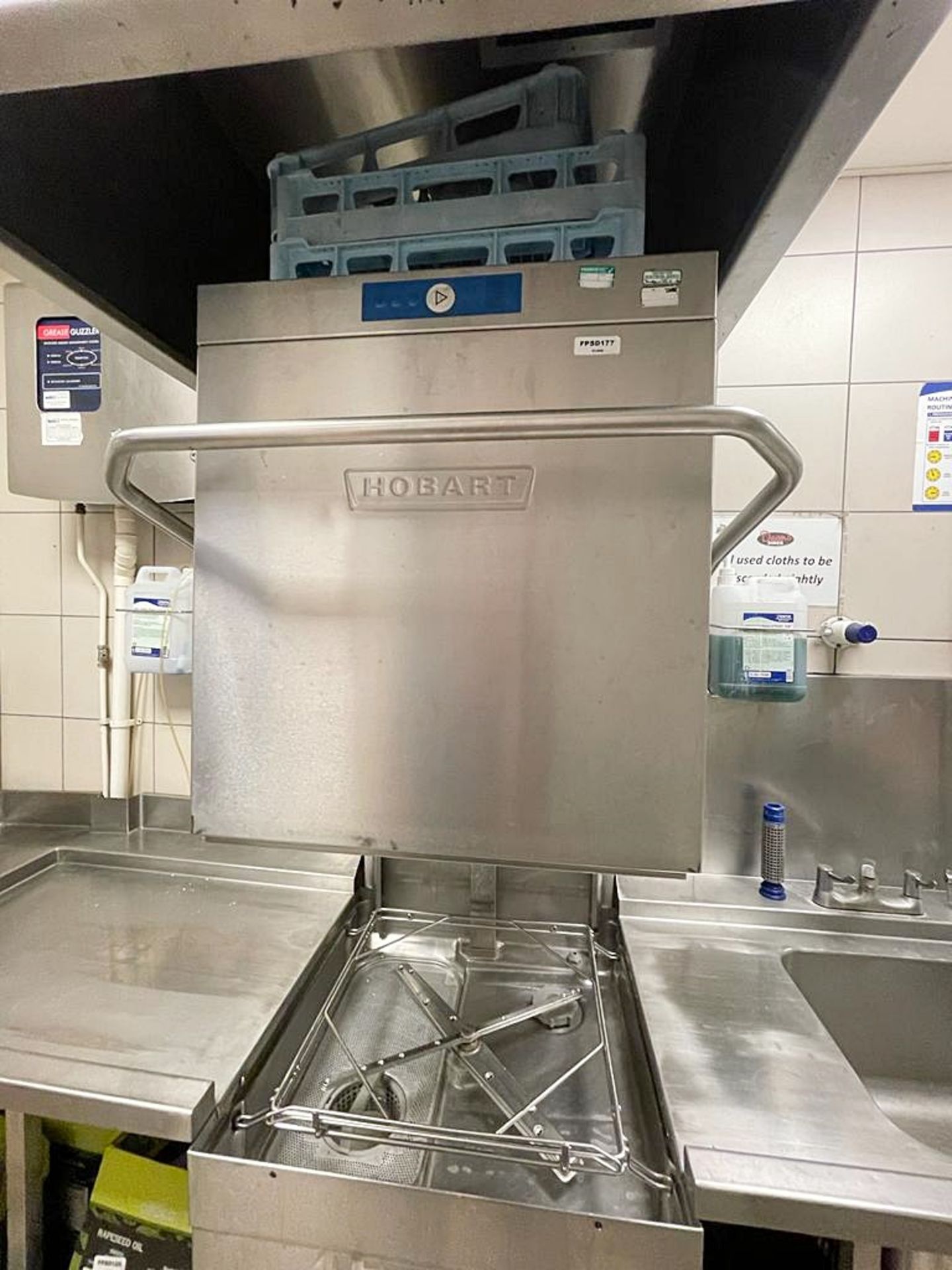 1 x HOBART Pass Through Dishwasher Wash Station With Pre-Rinse Spray Sink Unit and Drying Bench - Image 6 of 12