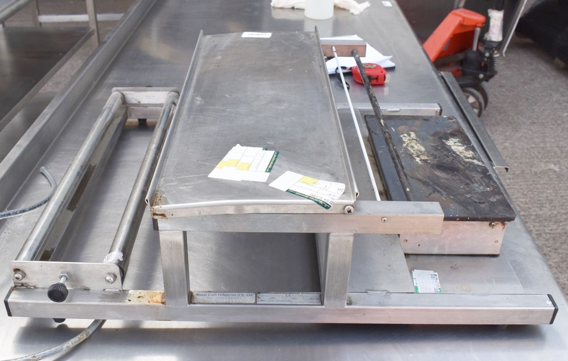 1 x Countertop Food Tray Wrapper Unit For Heat Sealed Wrapping - 56cm Wide - 240v - Recently Removed - Image 5 of 7