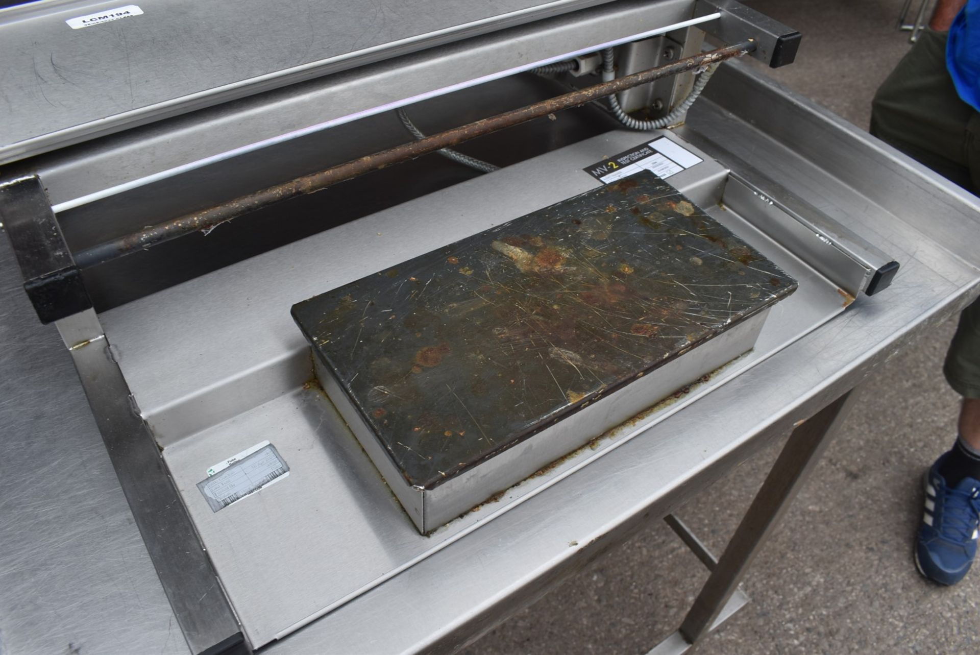 1 x Countertop Food Tray Wrapper Unit For Heat Sealed Wrapping - 56cm Wide - 240v - Recently Removed - Image 4 of 8