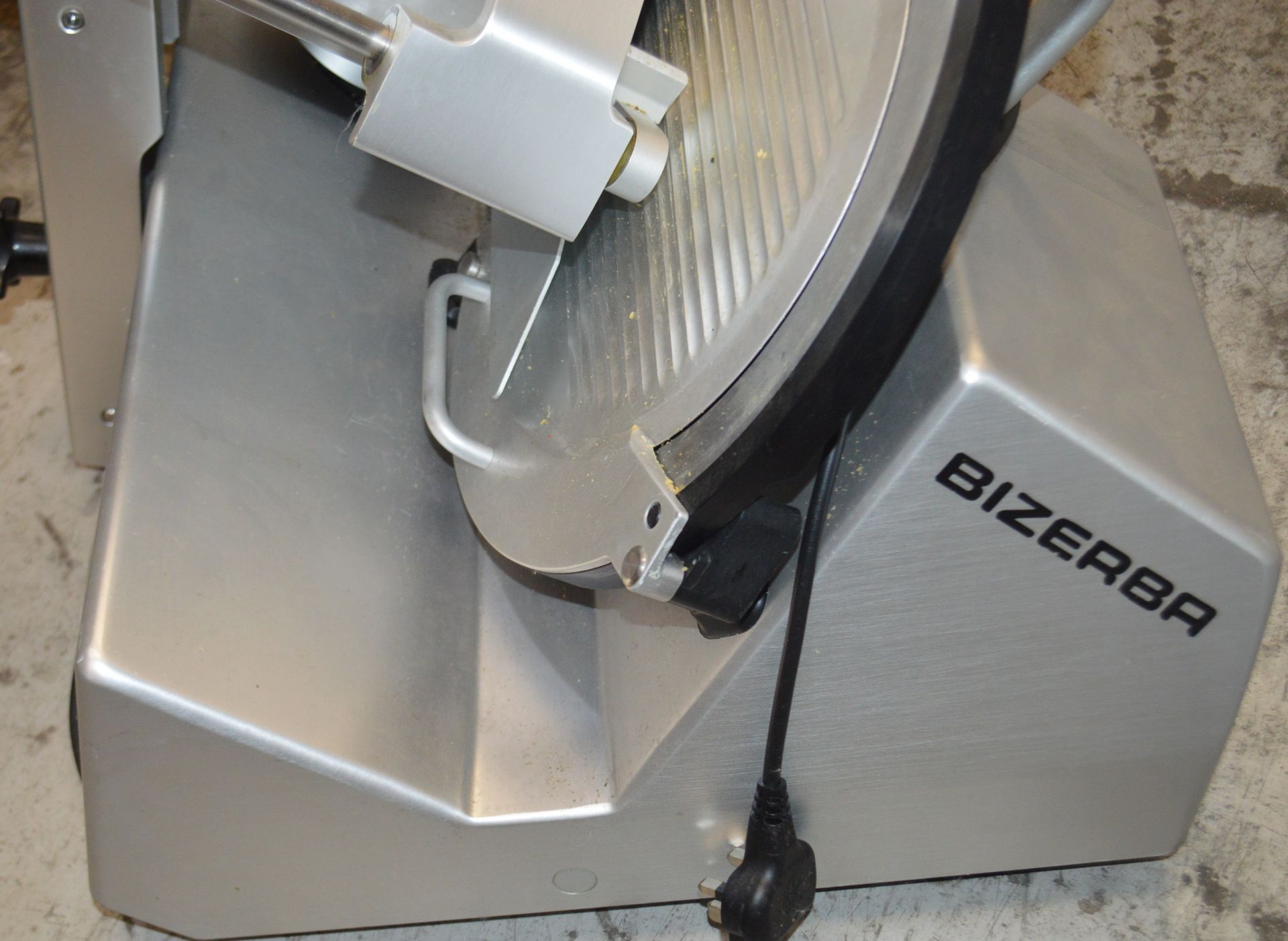 1 x Bizerba BJ2016 Manual Gravity 12 Inch Commerial Meat Slicer - Recently Removed From a Commercial - Image 2 of 2