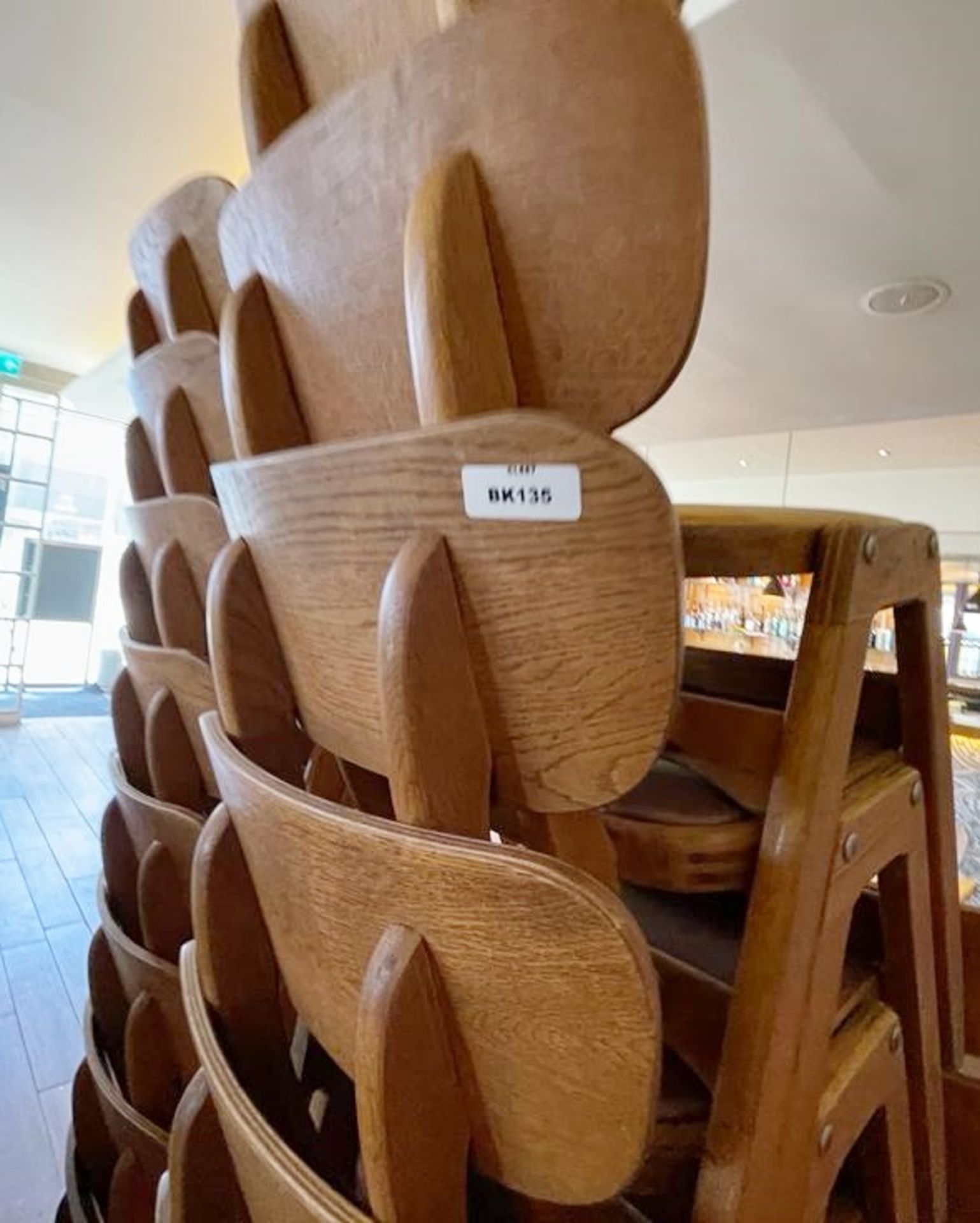 30 x Retro 1960's Style Stacking Dining Chairs - Solid Wood With Curved Backs and Leather Seat - Image 6 of 13