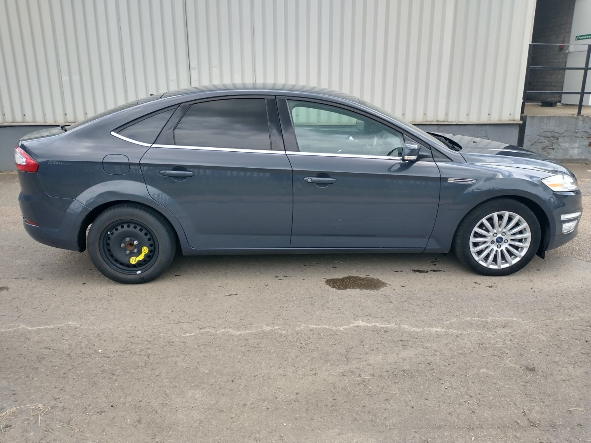 2013 Ford Mondeo Zetec Business Edn Tdci Diesel Hatchback - CL505 - NO VAT ON THE HAMMER - Location: - Image 14 of 18