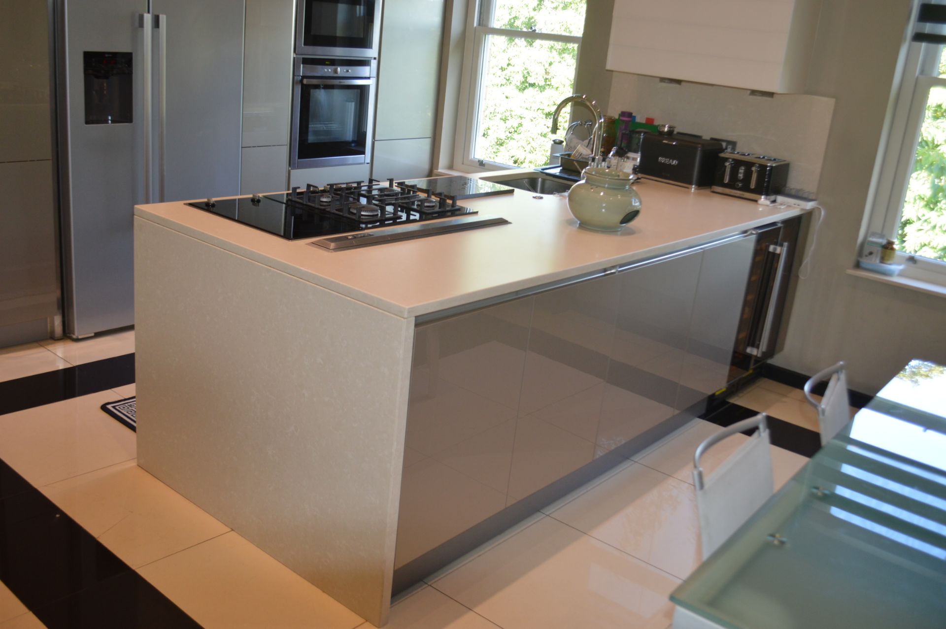 1 x Contemporary Bespoke Fitted Kitchen With Integrated Neff Branded Appliances To be removed from a - Image 14 of 37
