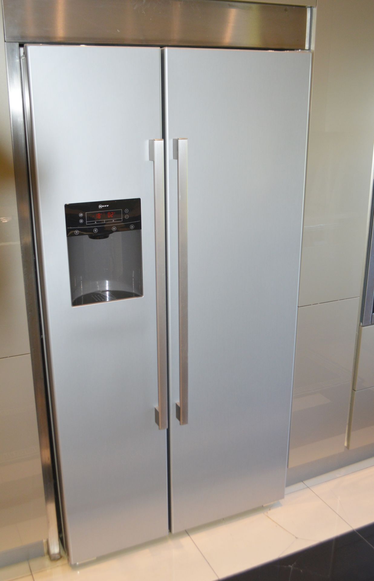 1 x Contemporary Bespoke Fitted Kitchen With Integrated Neff Branded Appliances To be removed from a - Image 4 of 37