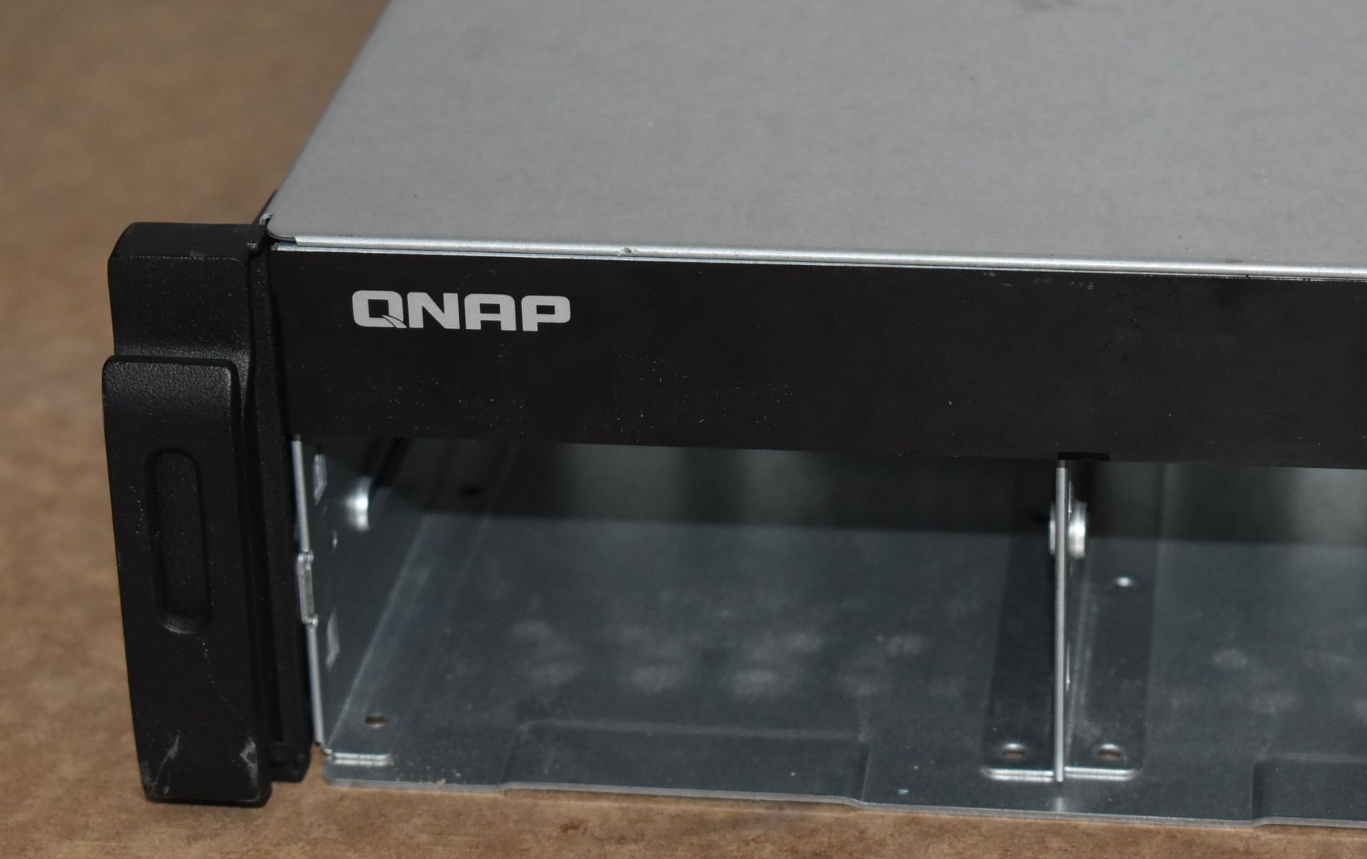 1 x QNAP 8 Bay 2u NAS Storage Device - Model TS-879U-RP - RRP £1,500 - Ref: MPC176 CA - CL678 - - Image 4 of 11