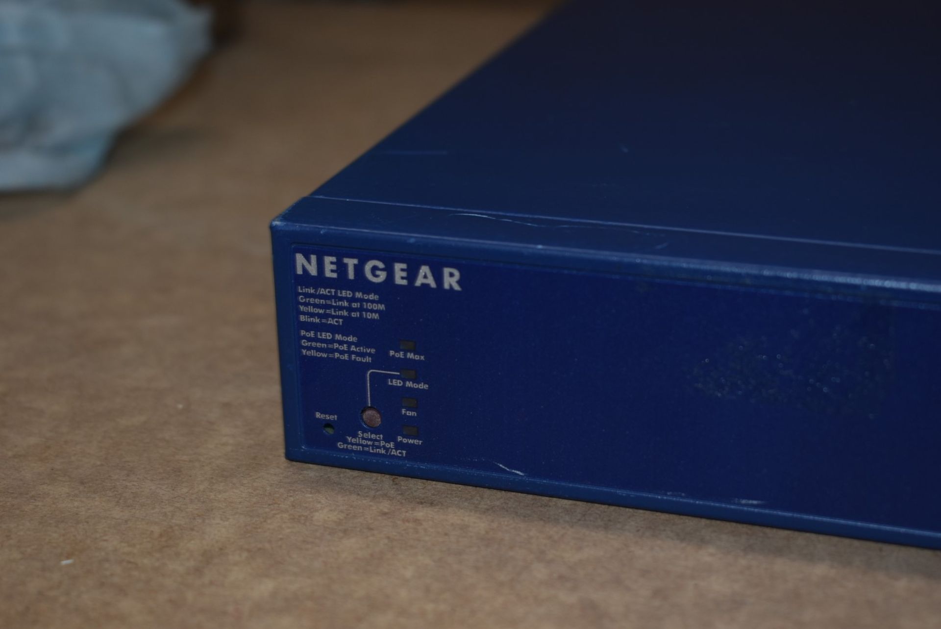 1 x Netgear FS728TP V2H1 24-Port 10/100 Smart Managed Switch with POE - RRP £453 - Includes Power - Image 4 of 6