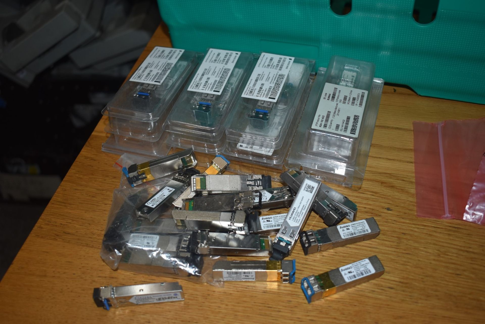 1 x Assorted Job Lot to Include Various Optical Transceivers, Ericsson Parts, Security Lock, USB3 - Image 11 of 37