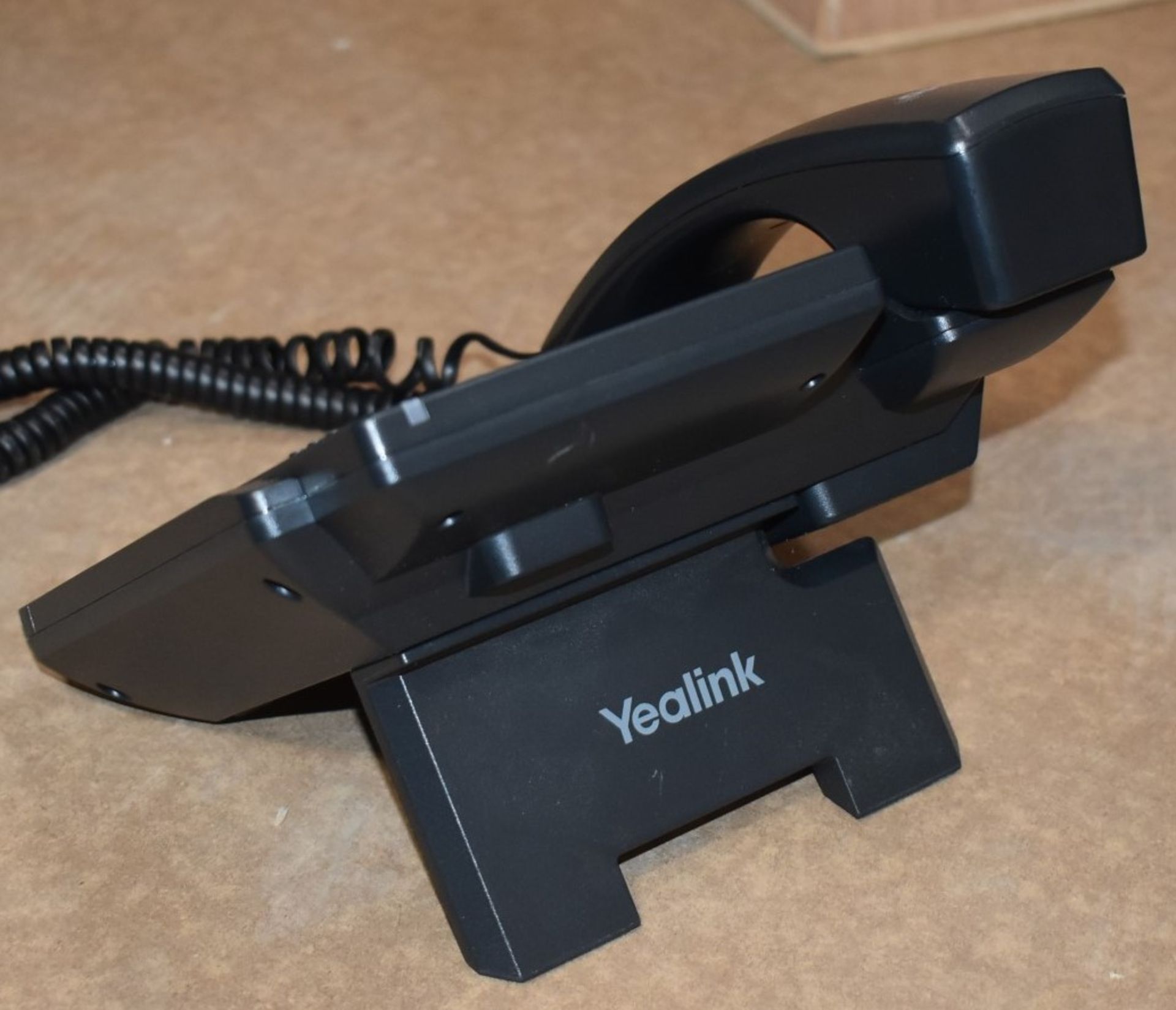 4 x Yealink T42S Office IP Desk Phones With 2.7 Inch Graphical Display - Ultra Elegant Gigabit IP - Image 11 of 11