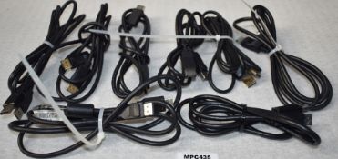8 x DisplayPort to DisplayPort Monitor Cables - Ref: MPC435 CF - CL678 - Location: Altrincham
