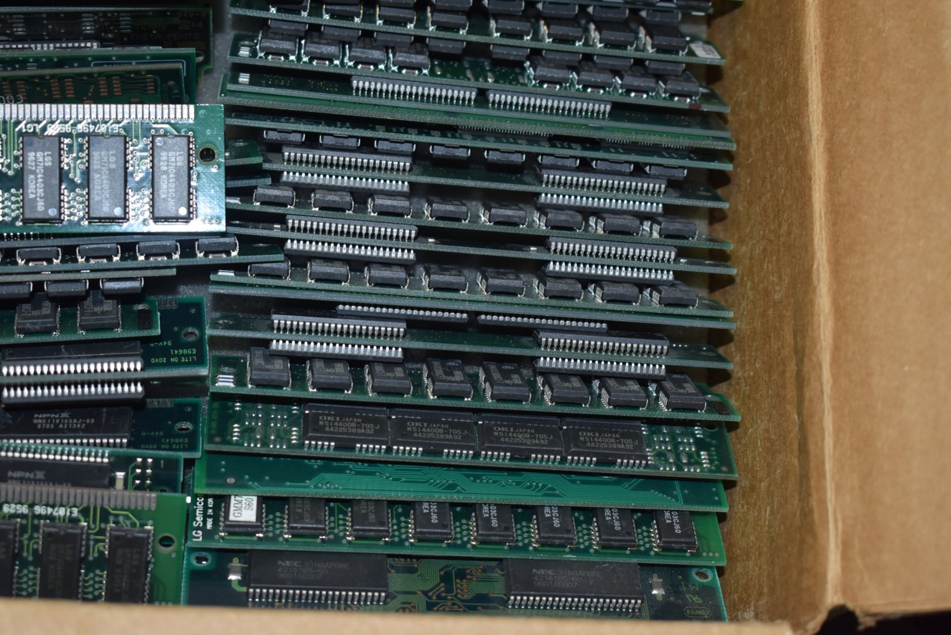 Approx 50 x Pieces of EDO Memory Modules - Ideal For Vintage Computer Enthusiasts - Ref: MPC604 CG - - Image 4 of 11