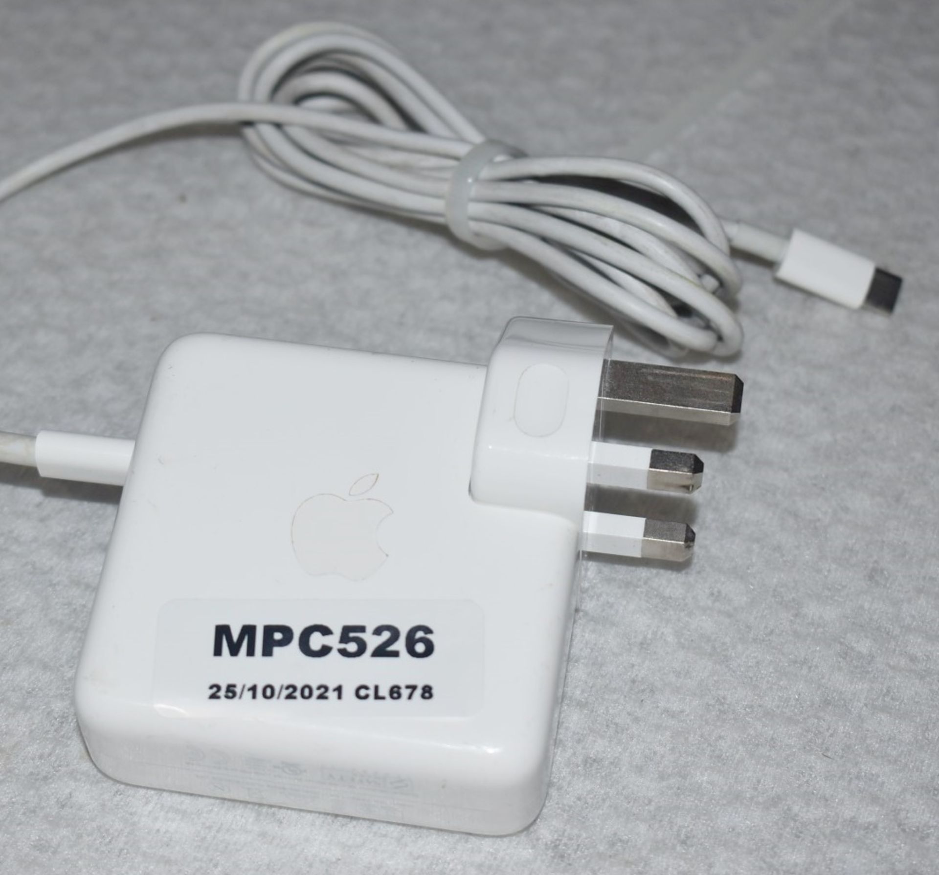 1 x Genuine Apple MacBook Type C Charger - Ref: MPC526 CG - CL678 - Location: Altrincham WA14This