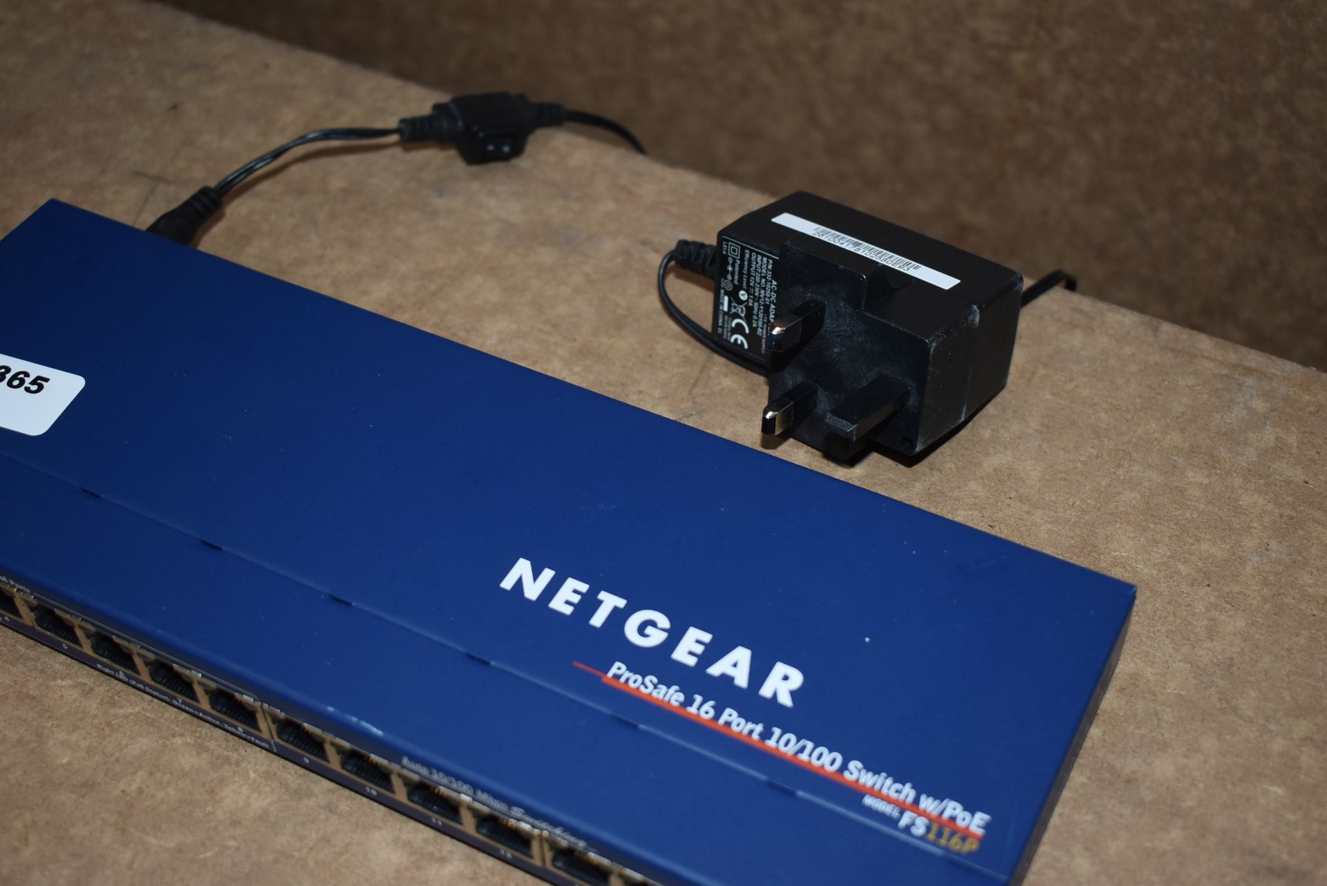 1 x Netgear ProSafe 16 Port 10/100 Network Switch With PoE - Type FS116P - Includes Power Cable - - Image 3 of 5