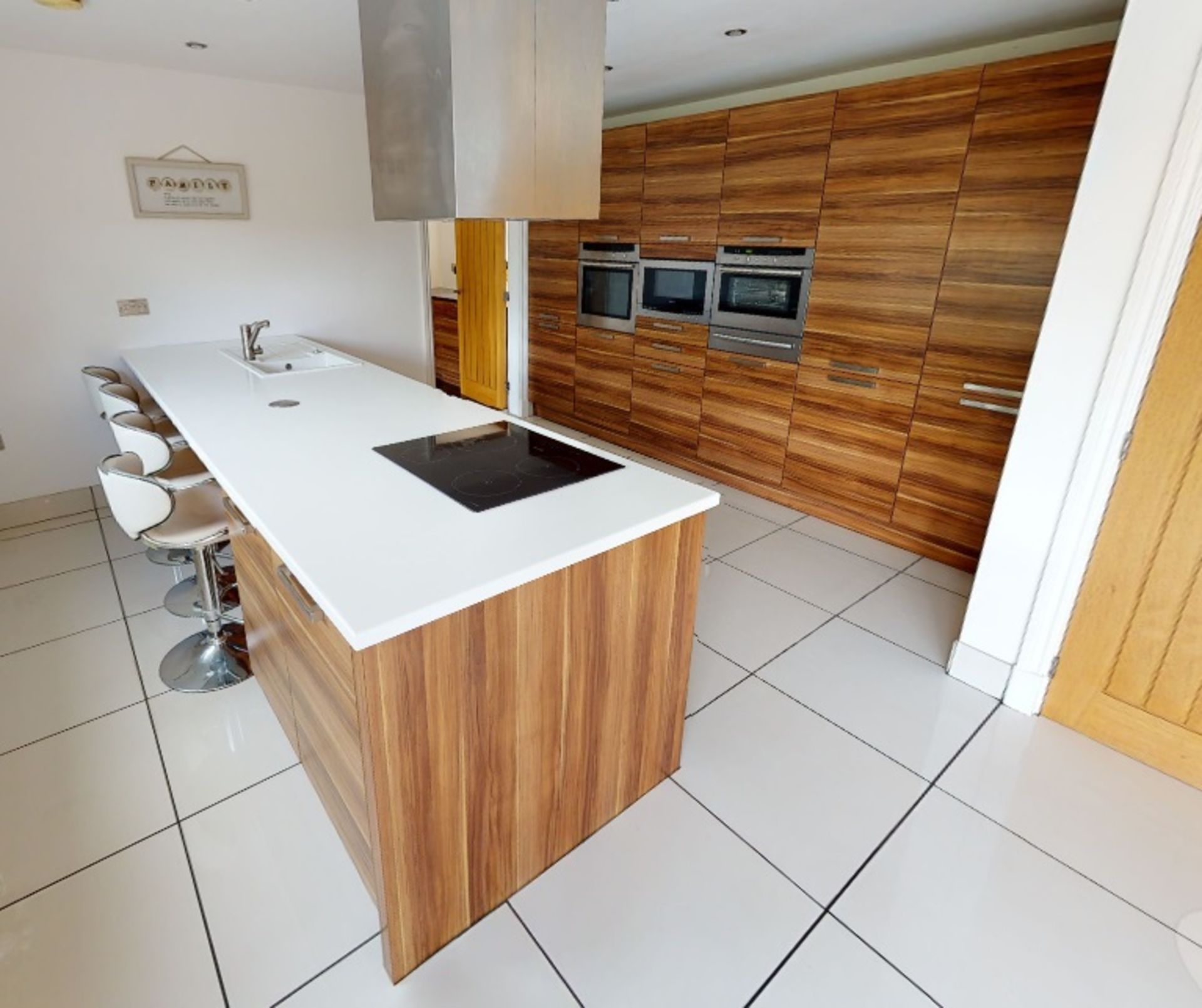 1 x Contemporary Bespoke Fitted Kitchen With Integrated Neff  Branded Appliances, Quartz Worktops