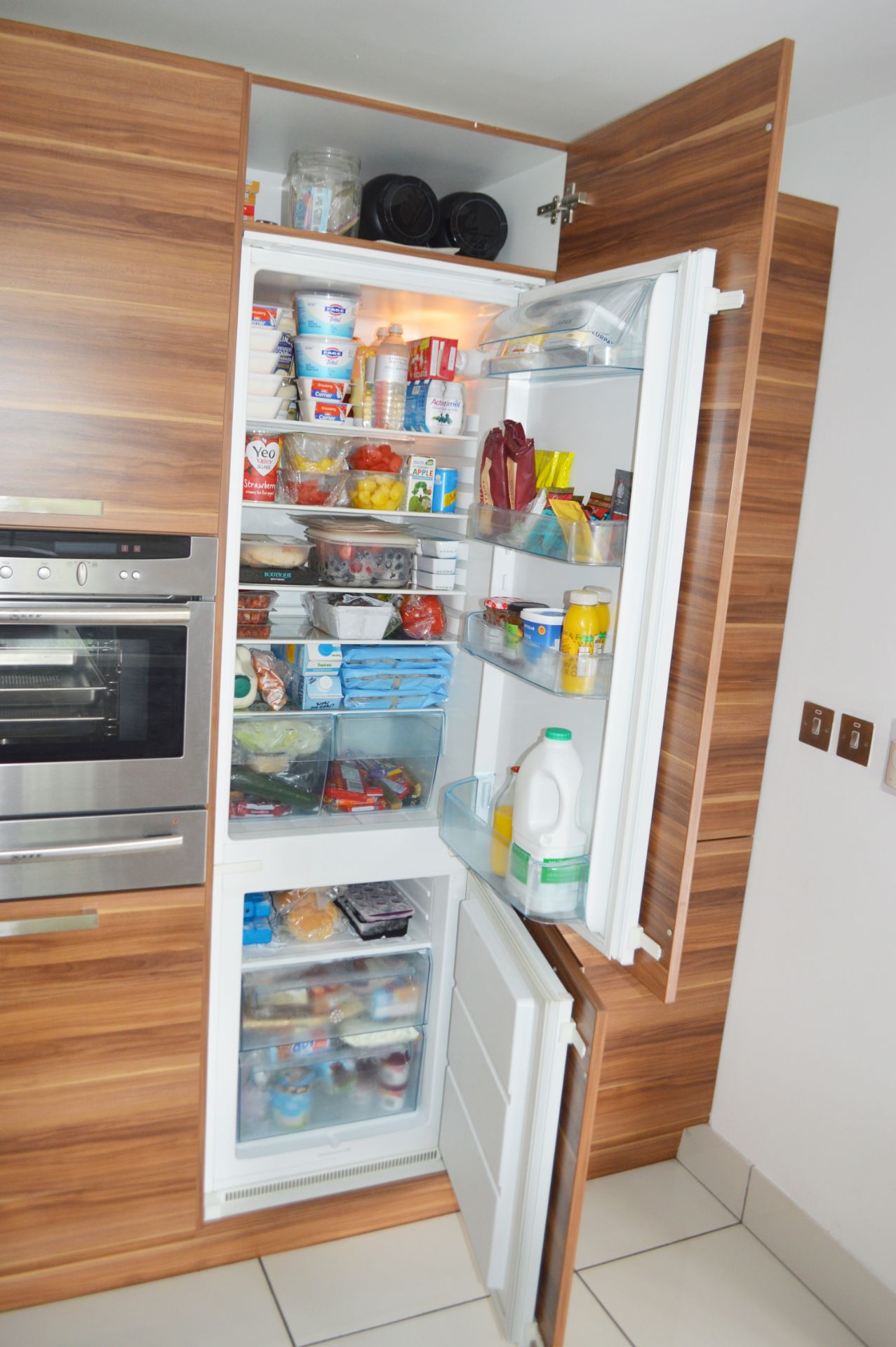 1 x Contemporary Bespoke Fitted Kitchen With Integrated Neff  Branded Appliances, Quartz Worktops - Image 10 of 52