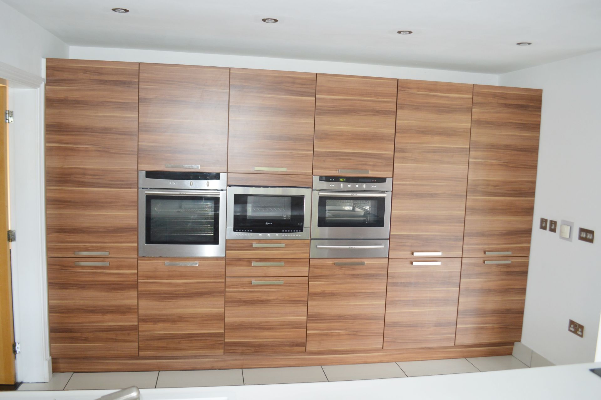 1 x Contemporary Bespoke Fitted Kitchen With Integrated Neff  Branded Appliances, Quartz Worktops - Image 19 of 52